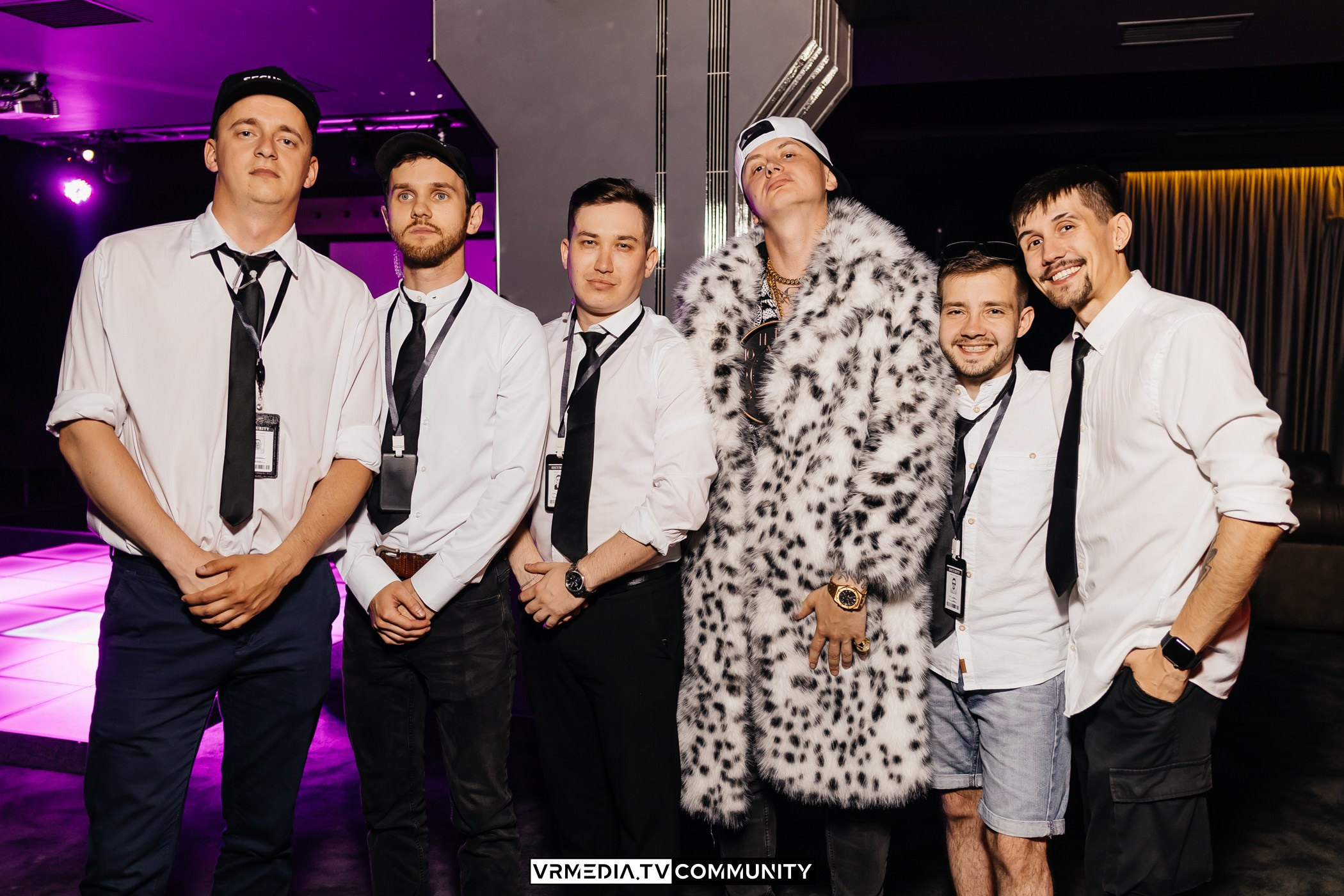 Караоке-бар «Volna»: День России