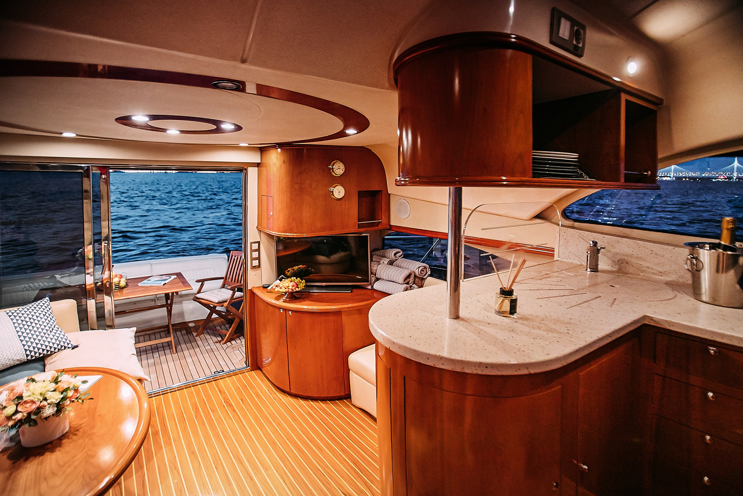 Яхта Rodman 44 Holiday. SPB Rent Boats|аренда катеров и теплоходов