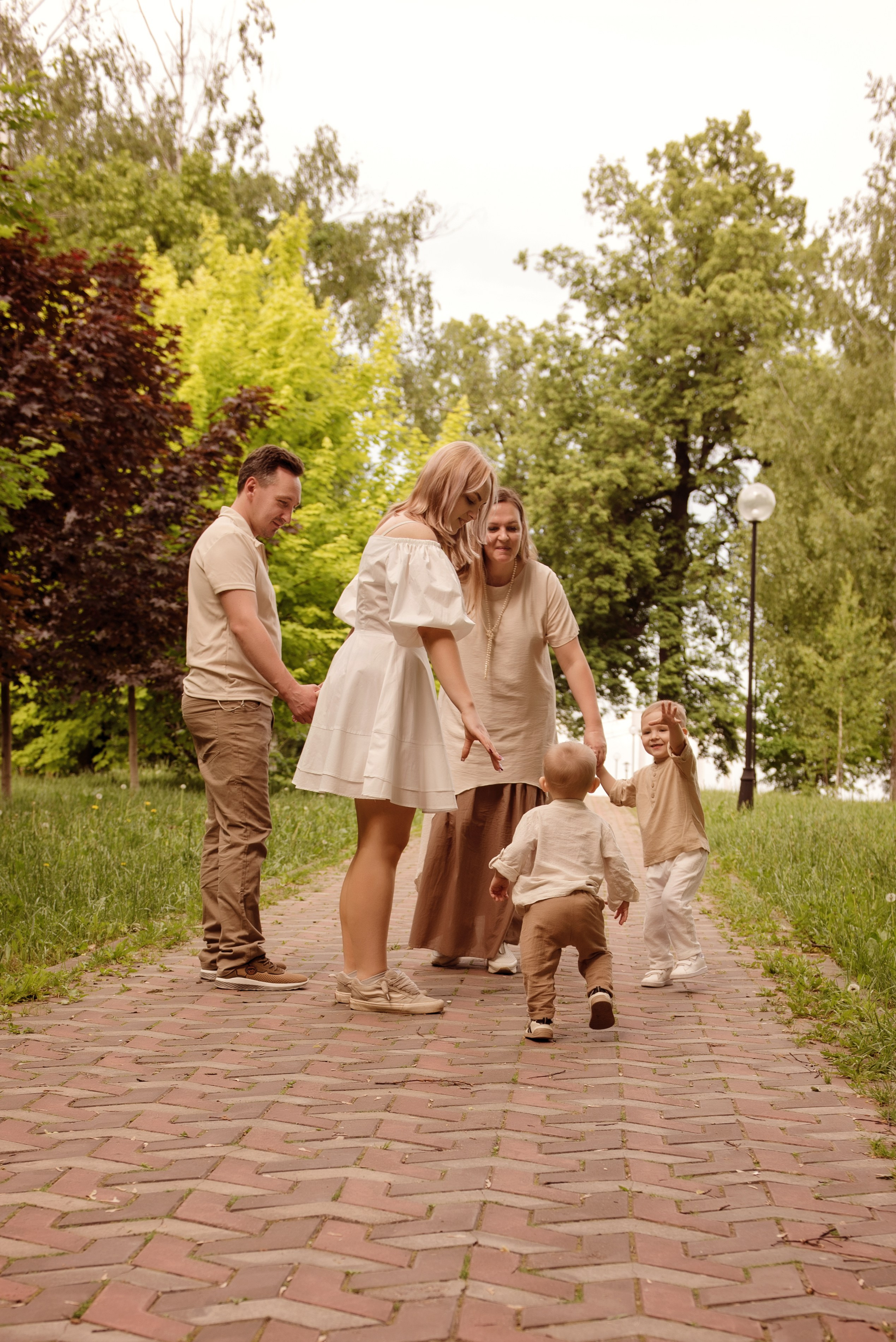 Семейная фото прогулка. Детский фотограф в Долгопрудном и Москве