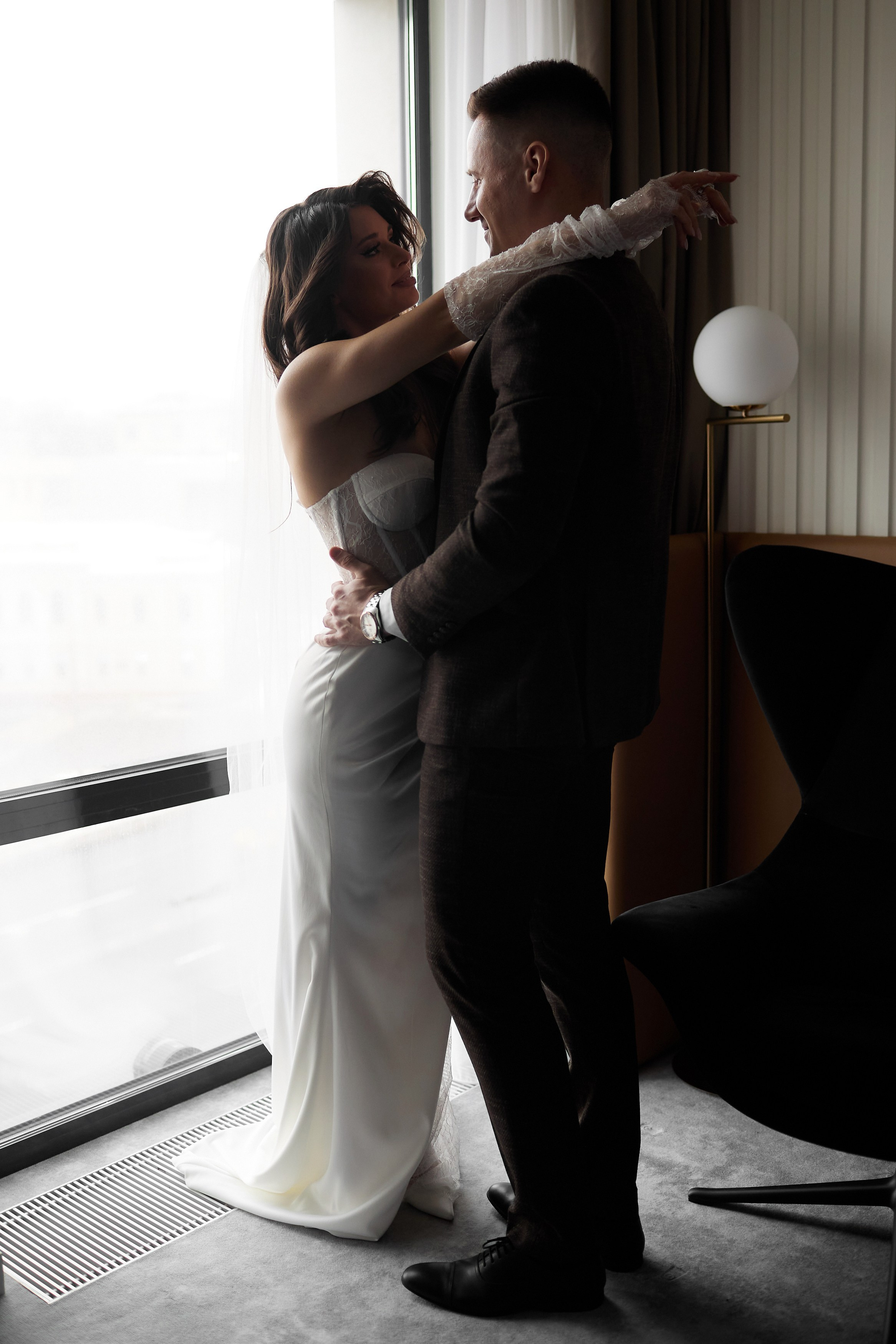 Кристина и Олег в отеле. Свадебный фотограф Москва Калуга