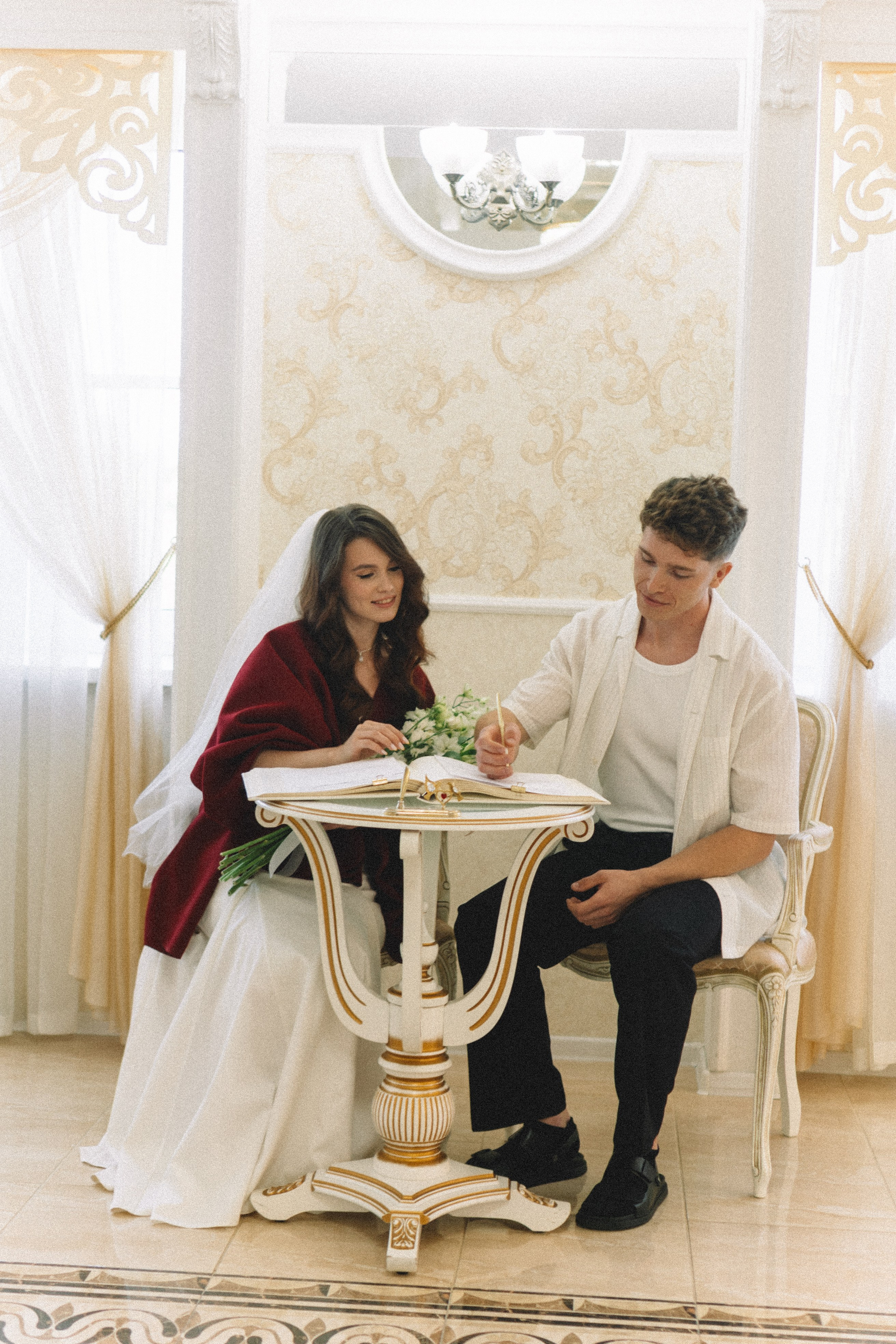 СВАДЕБНАЯ СЬЕМКА В ПЕТЕРГОФЕ И СЬЕМКА РЕПОРТАЖА В ЗАГСЕ ПЕТЕРГОФА. Профессиональный фотограф, Санкт-Петербург — Виктория Богомолова