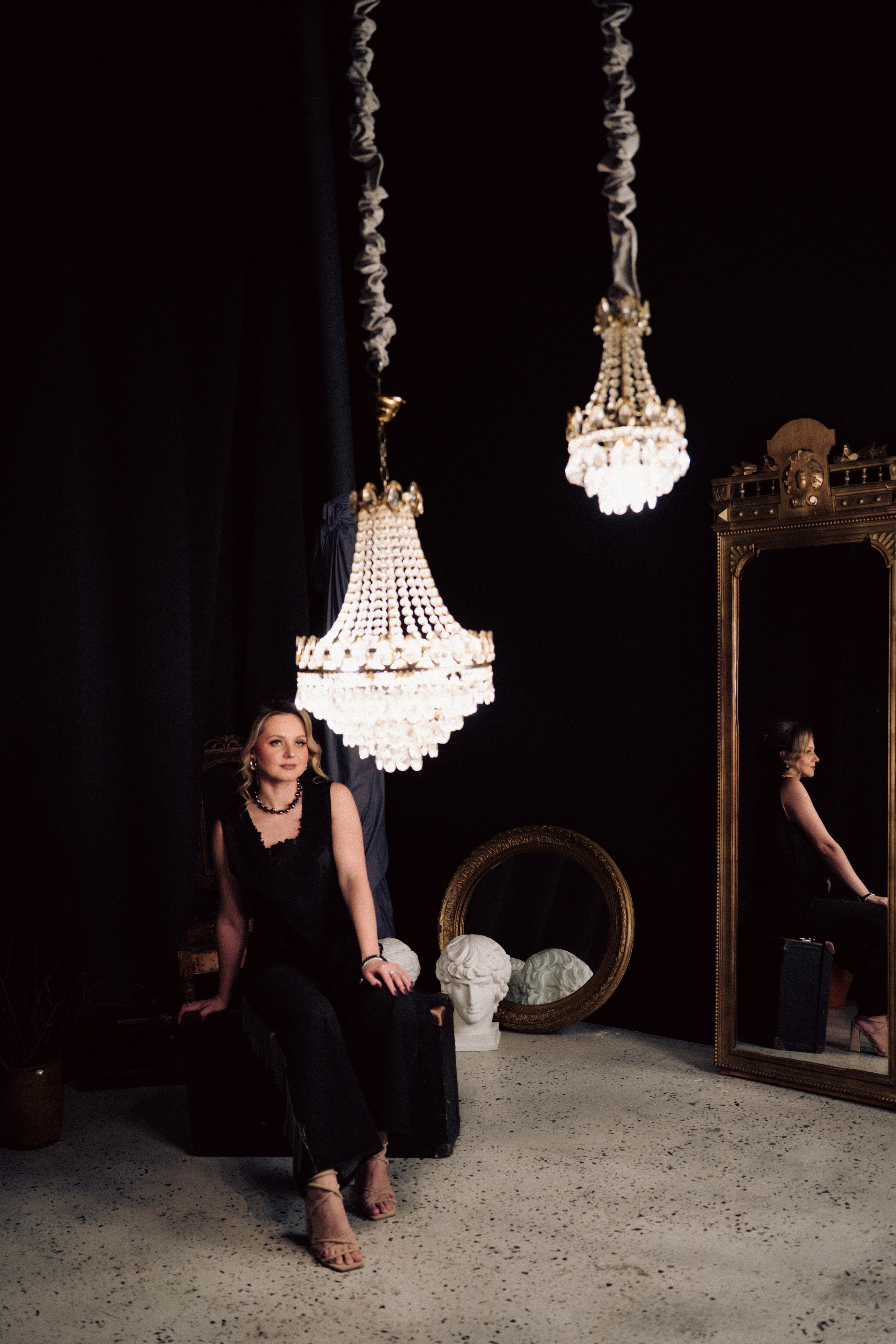 НОВОГОДНЯЯ ФОТОСЕСИИЯ В СТУДИИ ДЛЯ ДЕВУШКИ И ПРОГУЛКА ПО ЧЕРНЫШЕВСКОЙ. Профессиональный фотограф, Санкт-Петербург — Виктория Богомолова