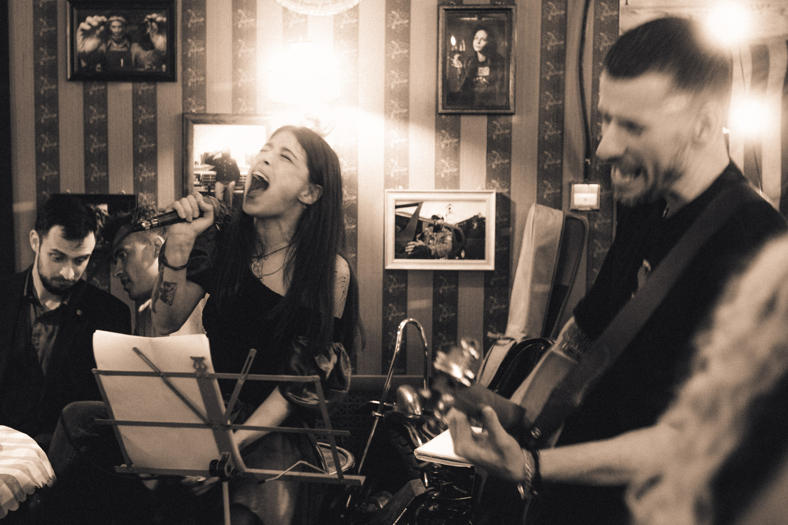 Spaghetti Incident Bar. Игорь Гичка. Портрет с любовью