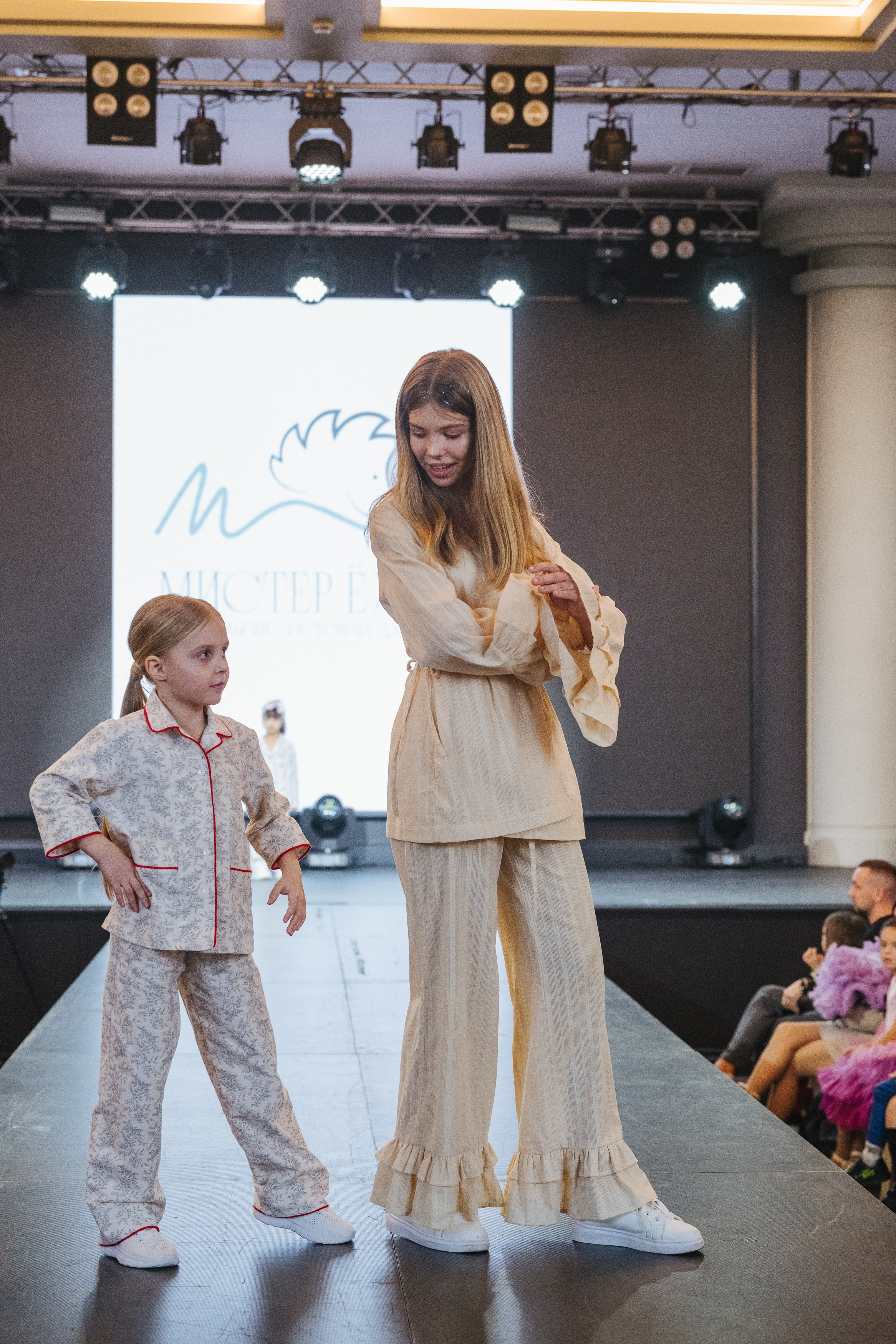 Fashion Show. Модельное Агентство Alma Model Management
