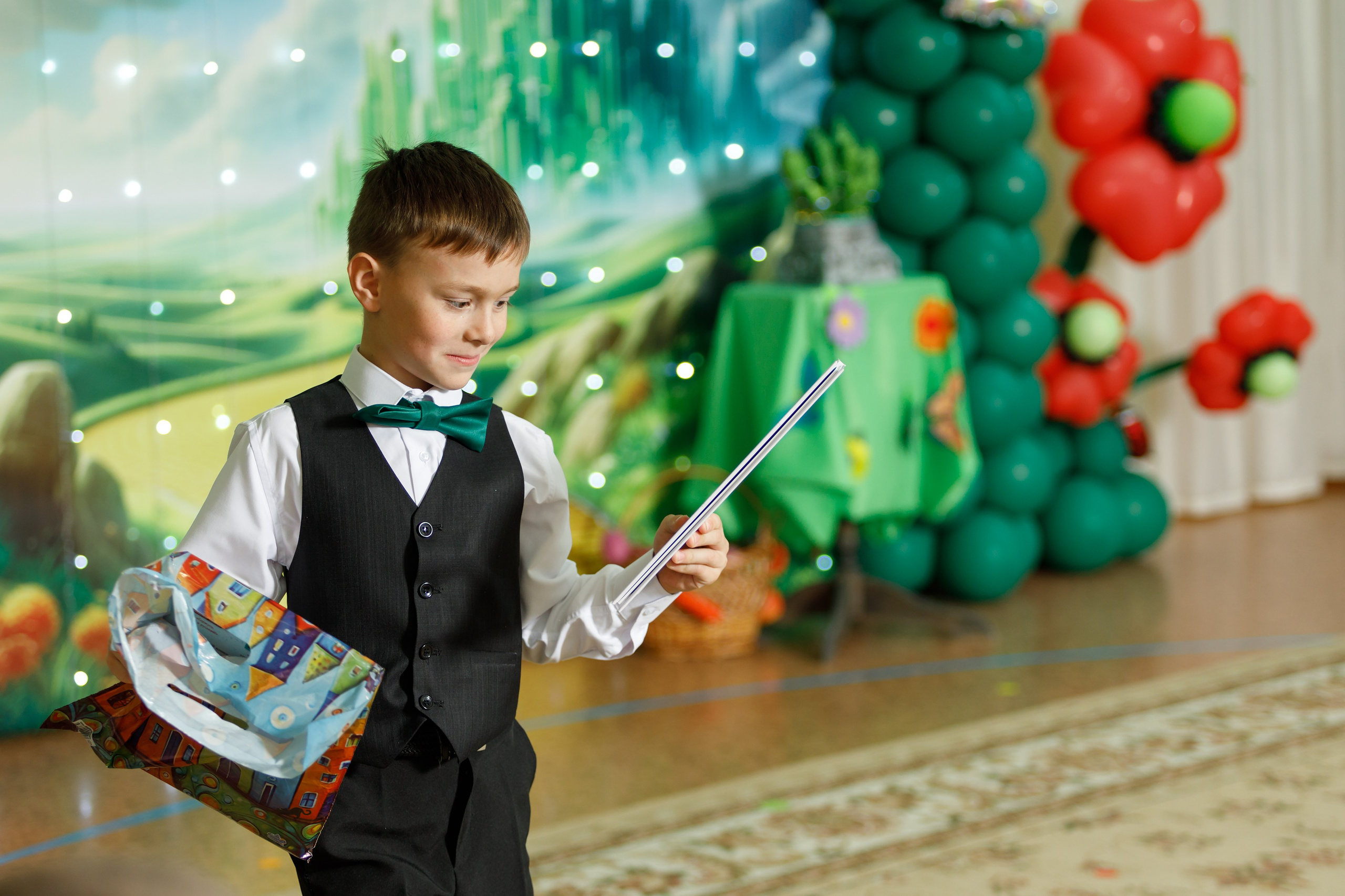 341 9 группа. Фотограф Анна Телекаева, выпускные альбомы, семейные и репортажные съемки в Омске