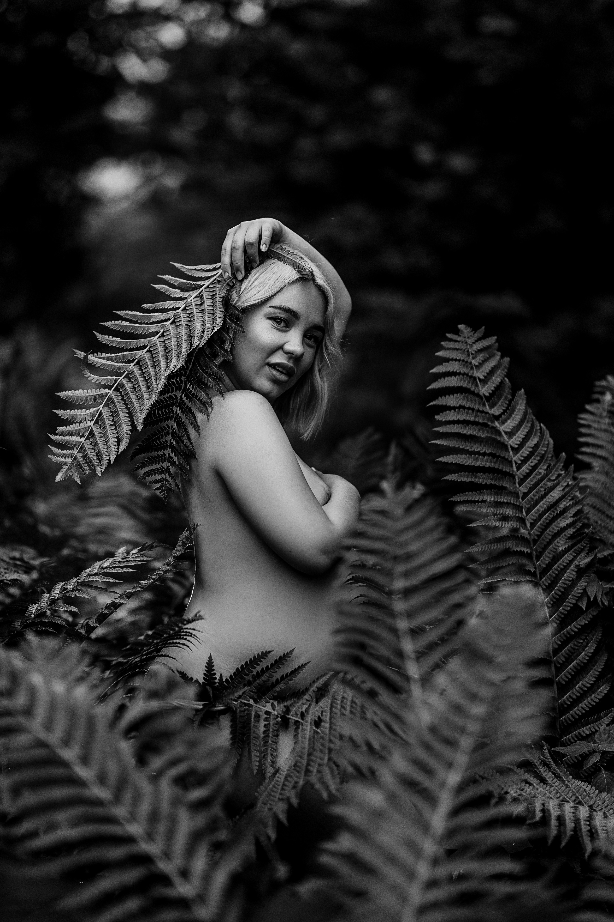 Мария, беременность в папоротнике. Фотограф женского портрета, беременности и материнства Харькова Елена