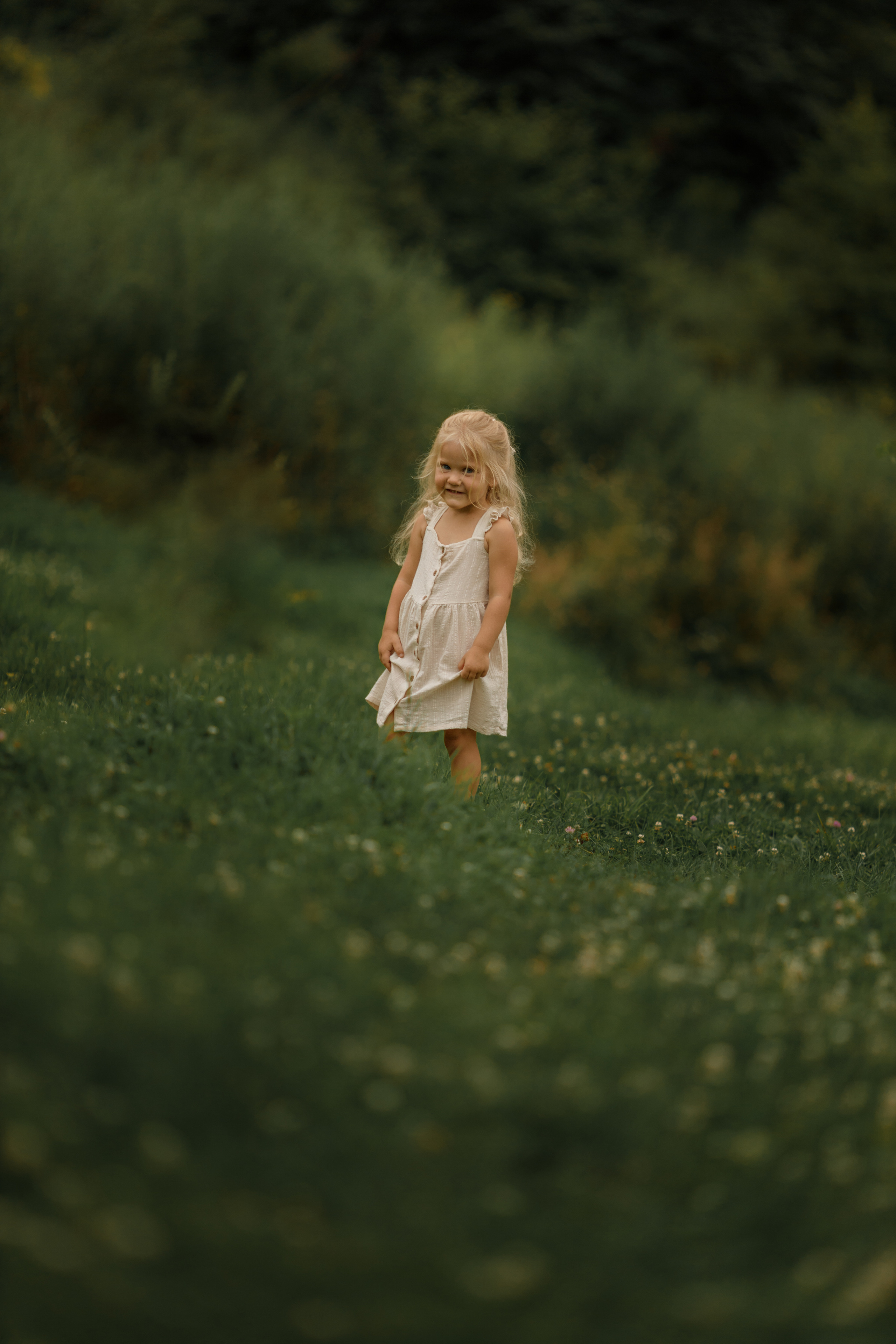 Съемка в подсолнухах. Фотограф женского портрета, беременности и материнства Харькова Елена