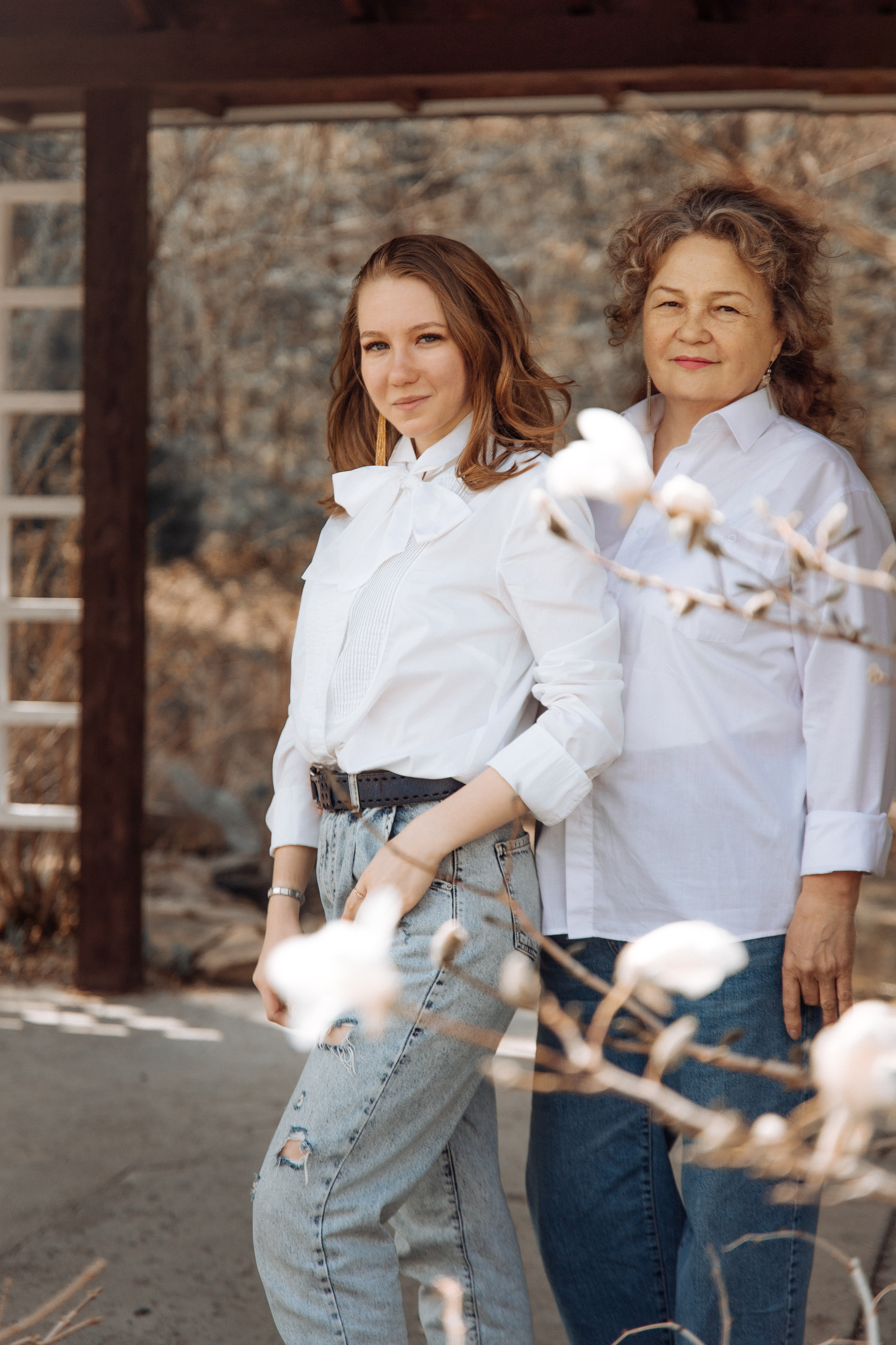 Прогулка Полины с мамой и бабушкой. Фотограф женского портрета, беременности и материнства Харькова Елена