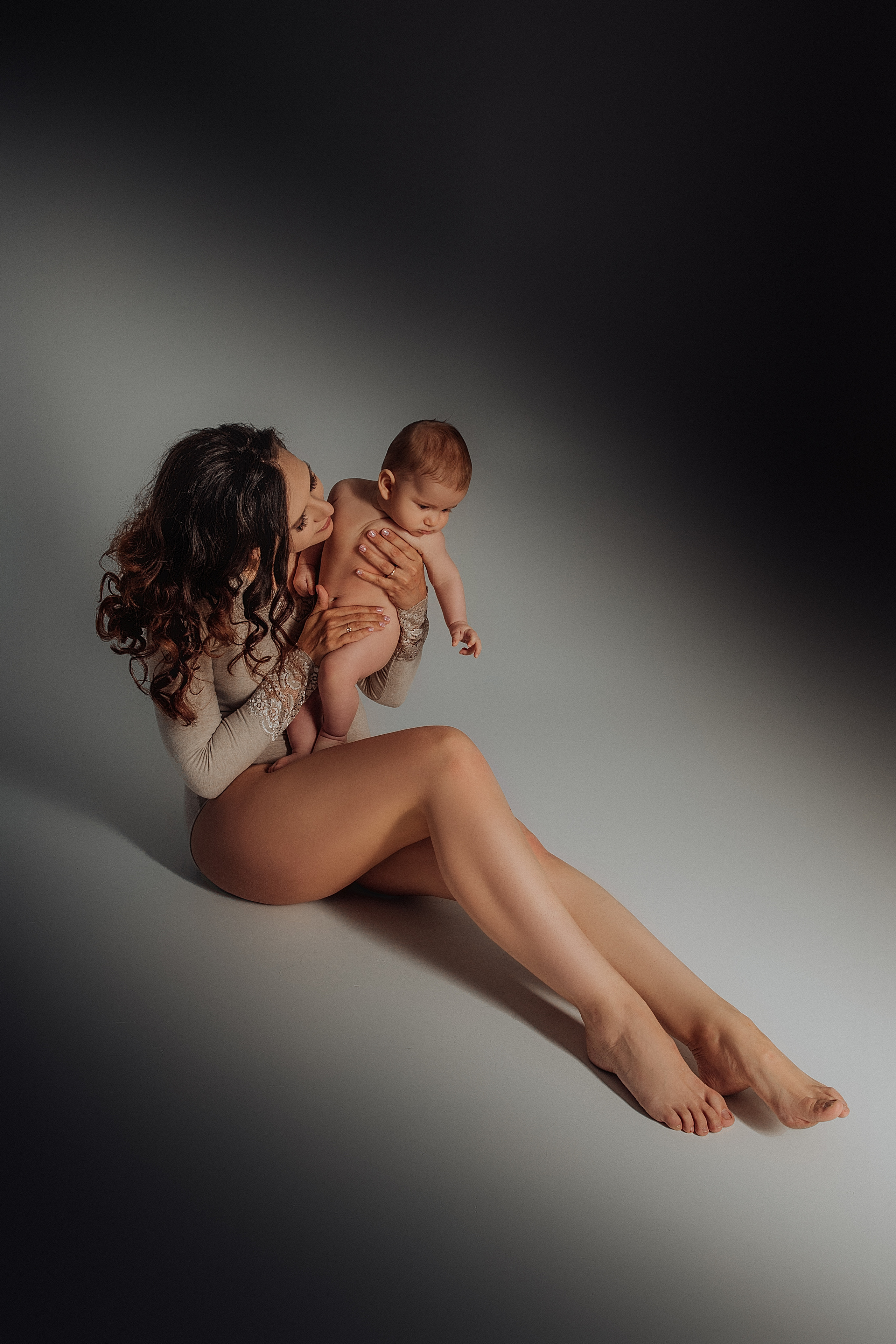 Съемка Анны с малышом. Фотограф женского портрета, беременности и материнства Харькова Елена