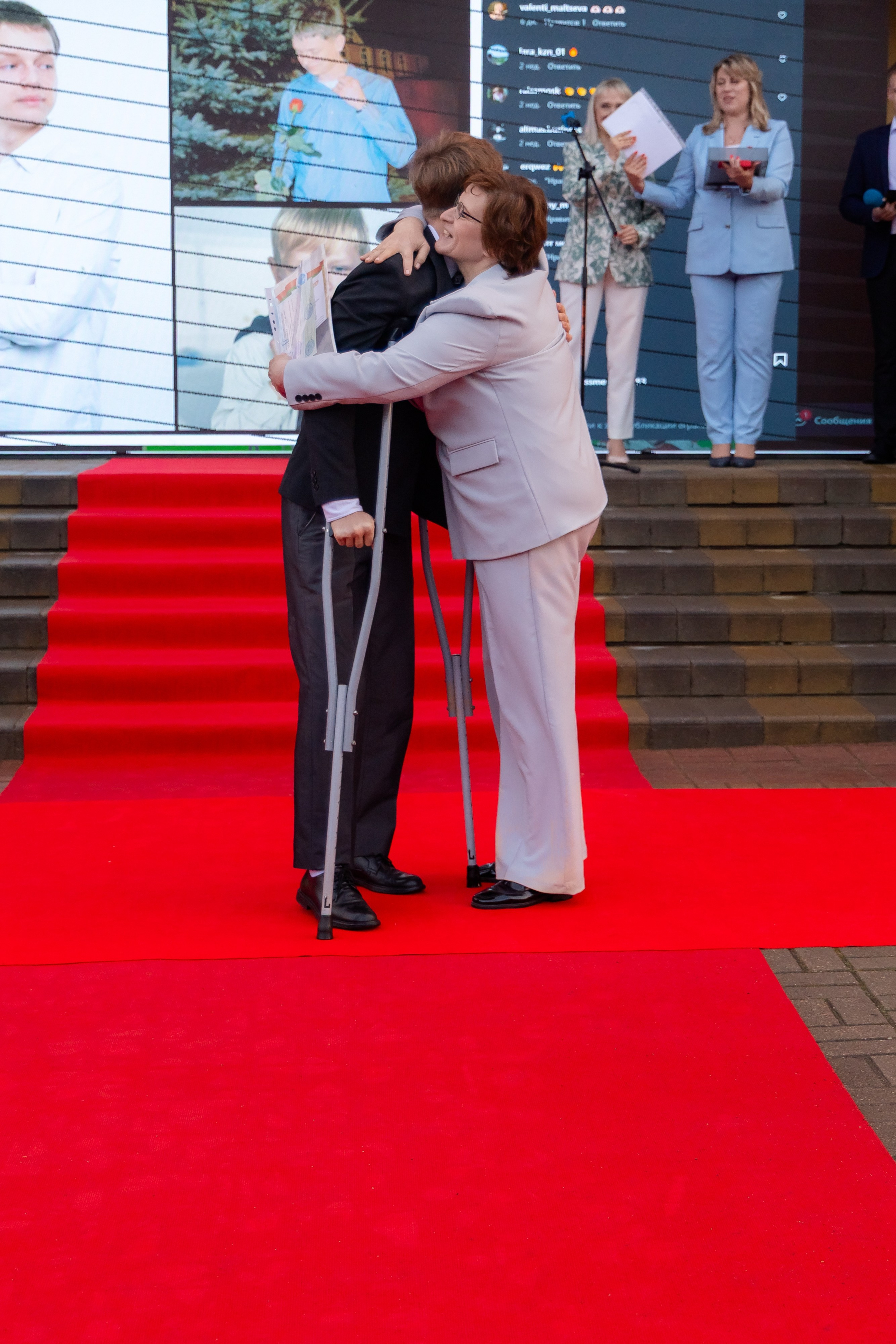 Школьный выпускной 2025 год в Минске, Беларуси. Свадебный фотограф в Минске/Беларуси Сергей Спиридонов