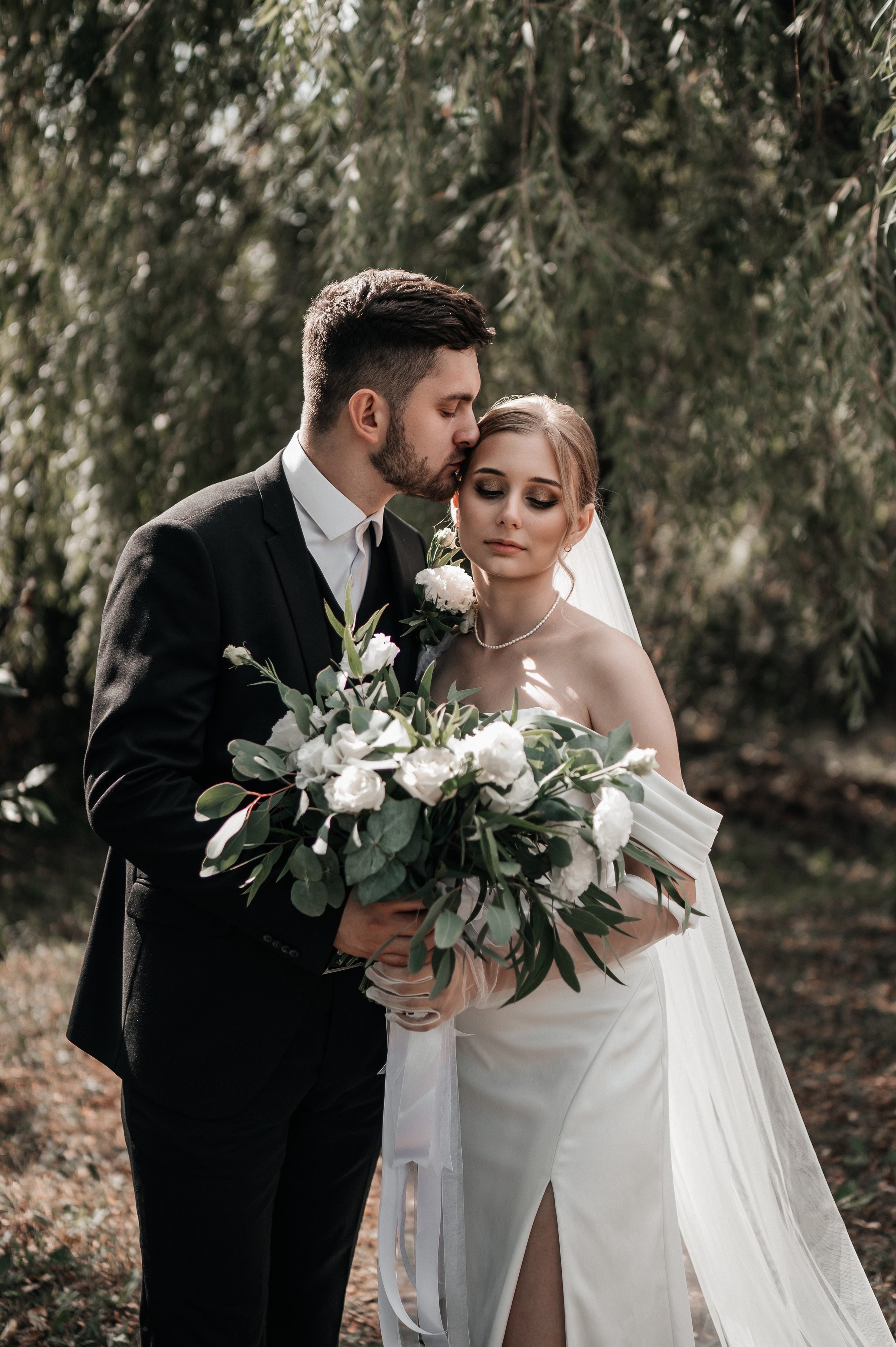 Даниил и Валерия. Черная утка. Полный день. Фотограф Екатерина Бочарникова