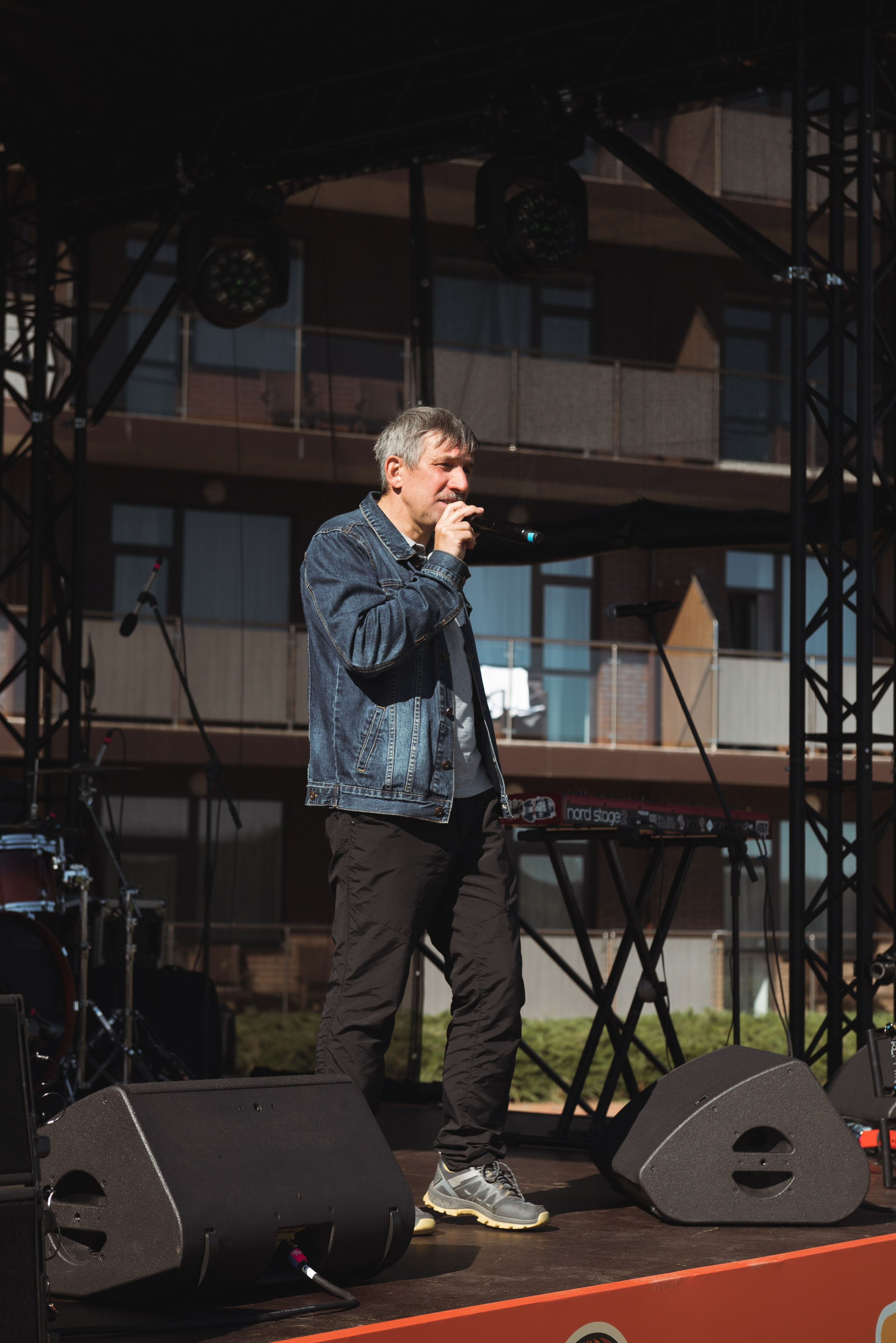 Фестиваль «Широта» и показ в «Азимут» Переславль-Залесский. Фотограф Москва Настя Профотовна. Репортажные, свадебные и контент фотосессии