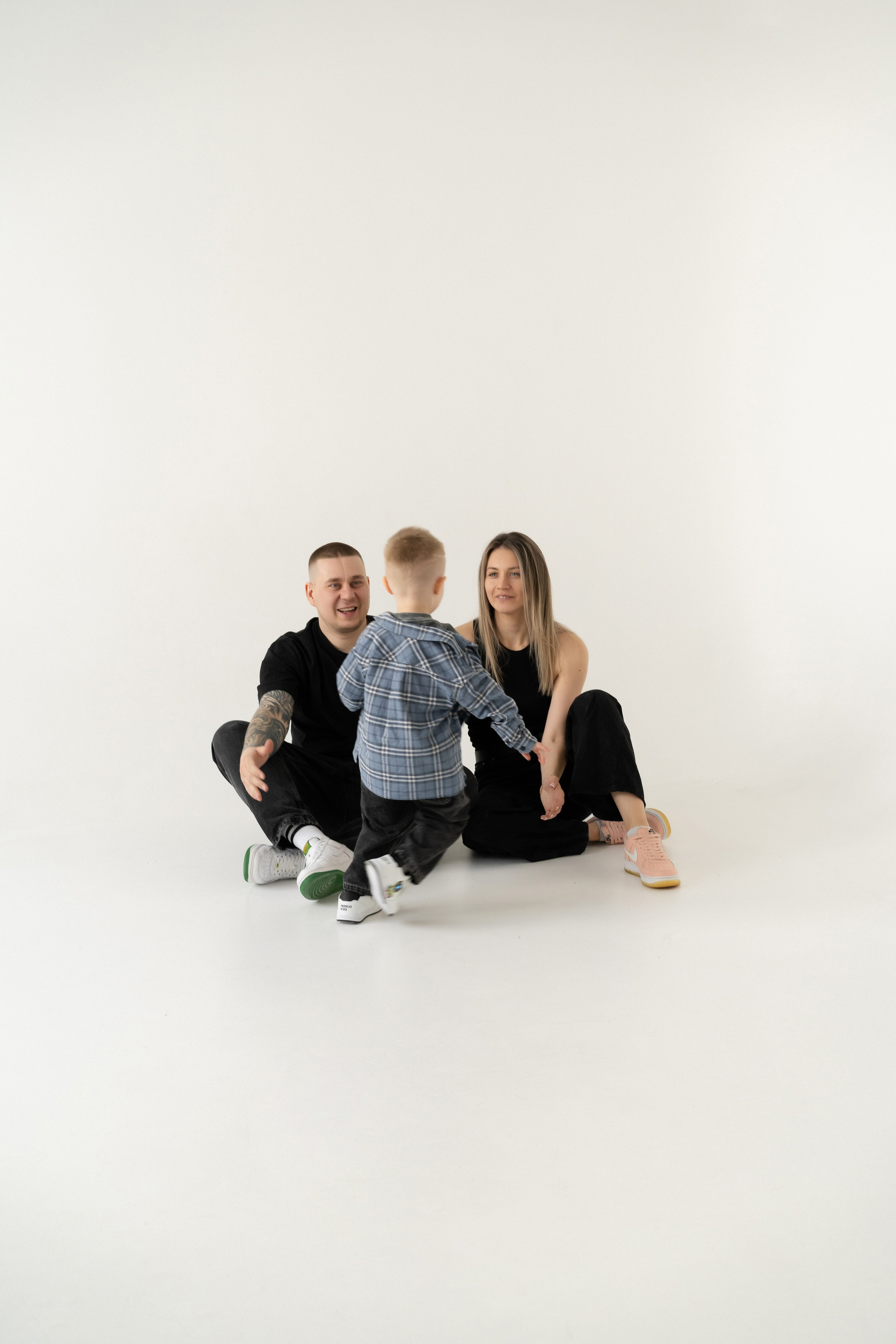 Мир для троих. Моменты и истории о вас настоящих