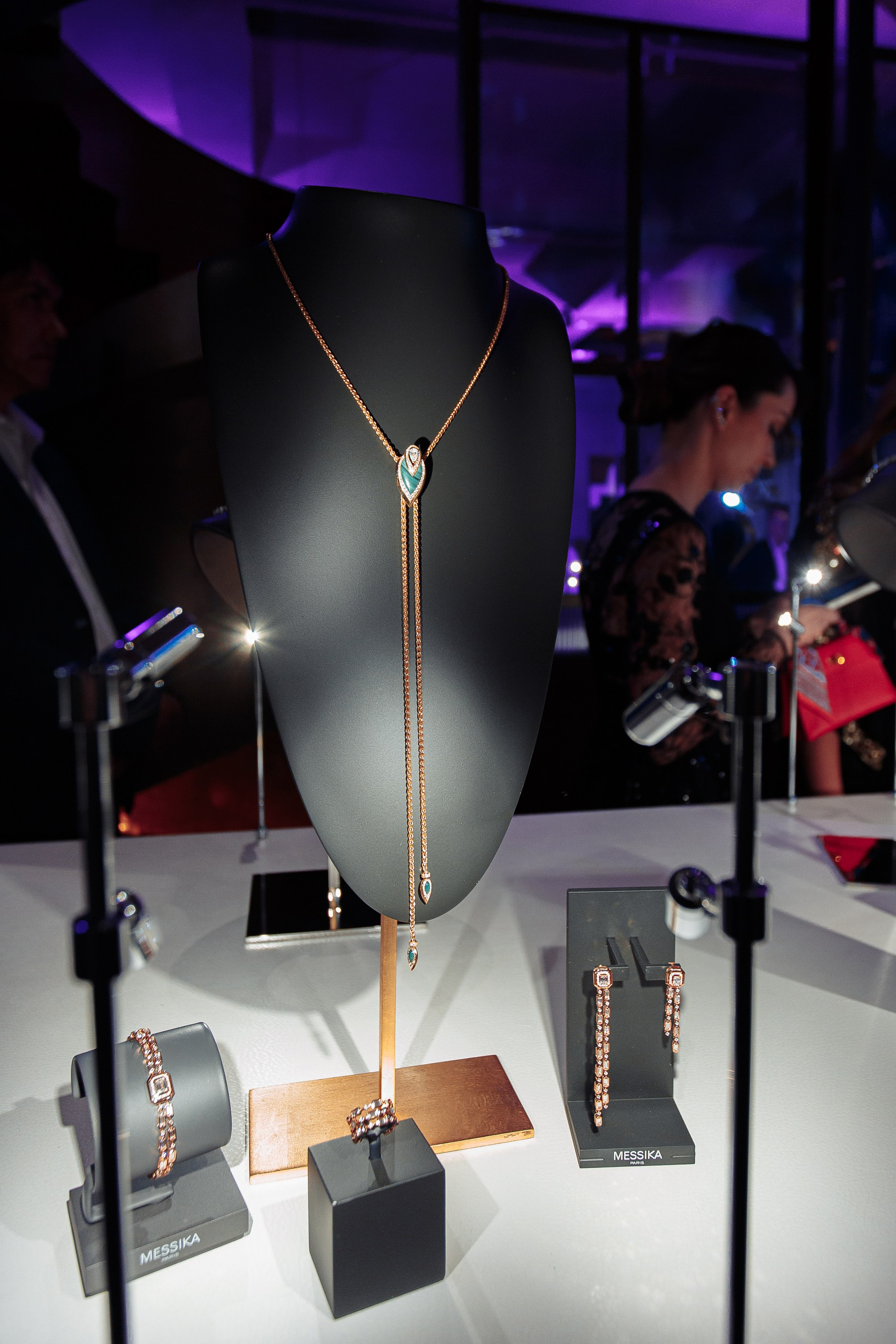 Шоу руум. Репортажный фотограф в Алмате Чумаков Георгий