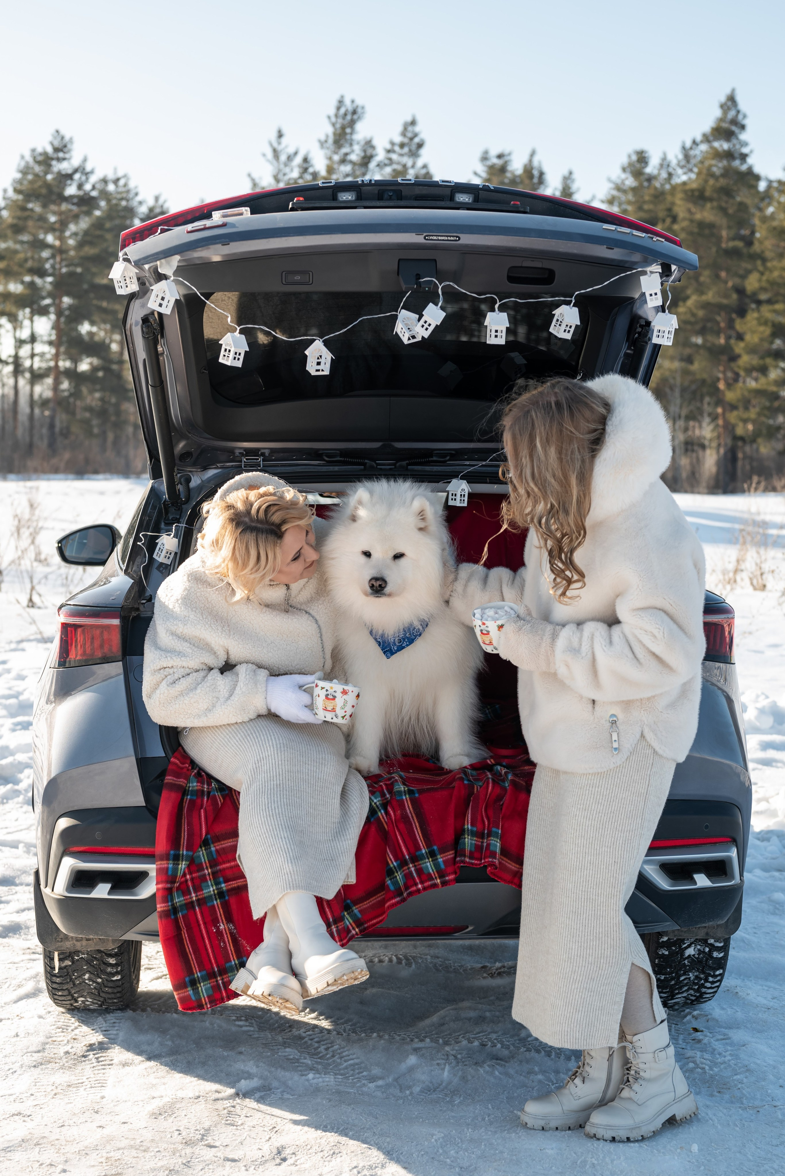 Фотопроект с Платоном и машиной на улице. Фотограф в городе Салават
