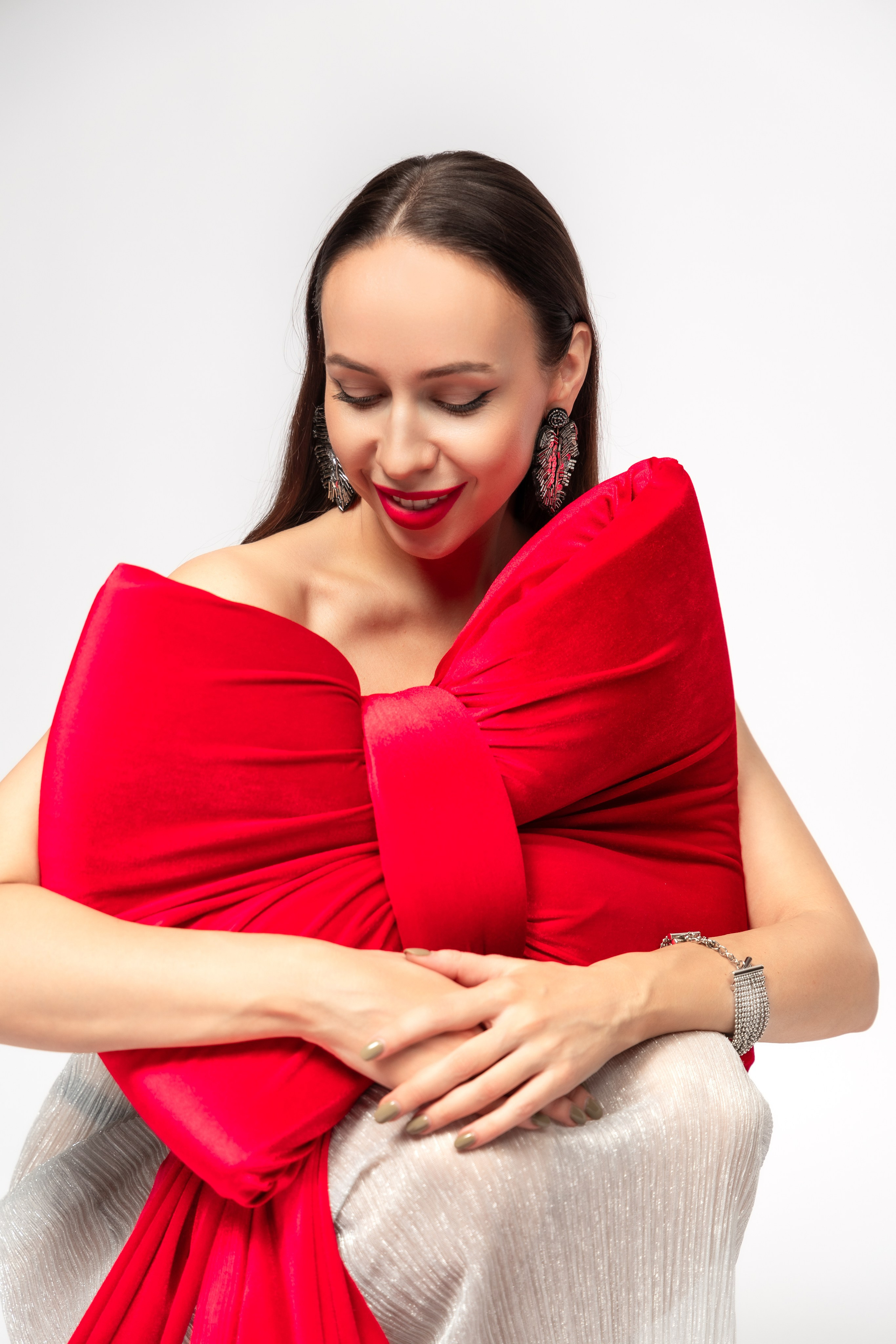 Фотосъемки с участием моделей для маркетплейсов и каталогов. Фотограф СПб Юлия Ерошевская, предметный фотограф