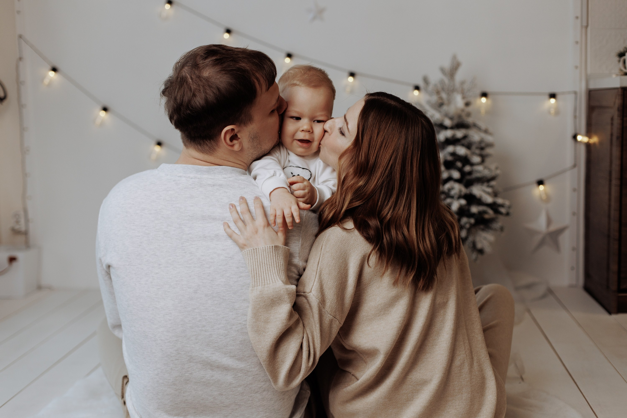 Семейная фотосессия «студия». Свадебный фотограф