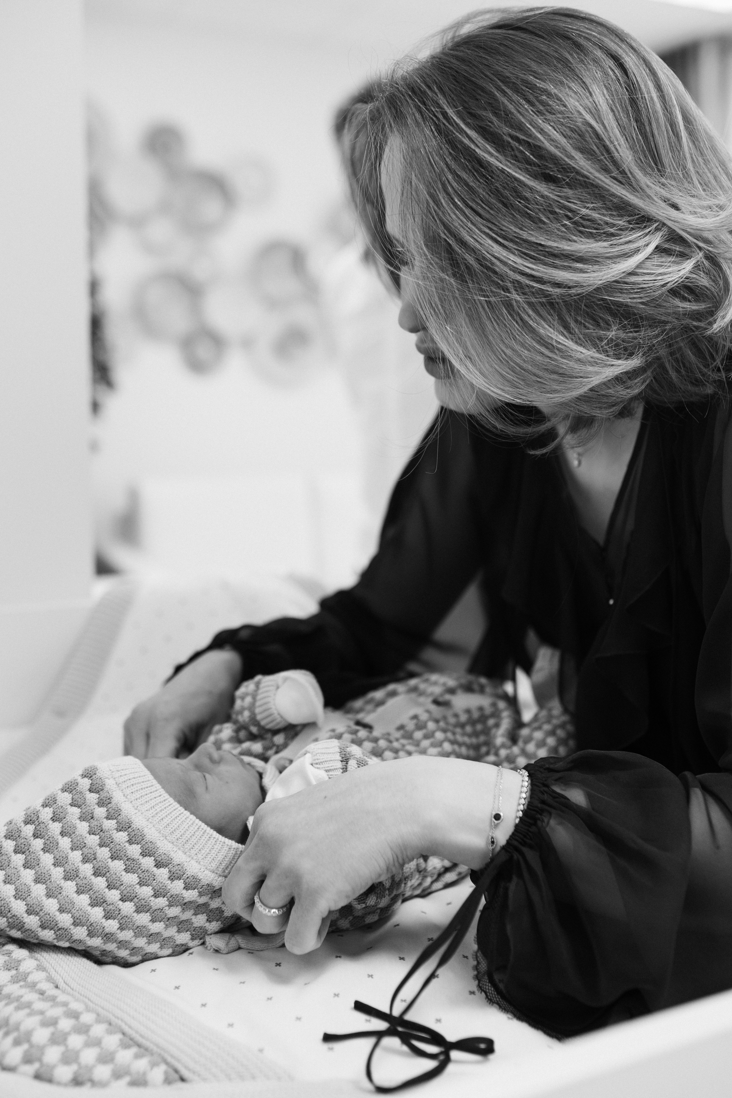 Фотограф на выписку из роддома в Краснодаре, выписка из Екатерининского роддома, фотограф Яна Морева. Семейный фотограф в Краснодаре Яна Морева