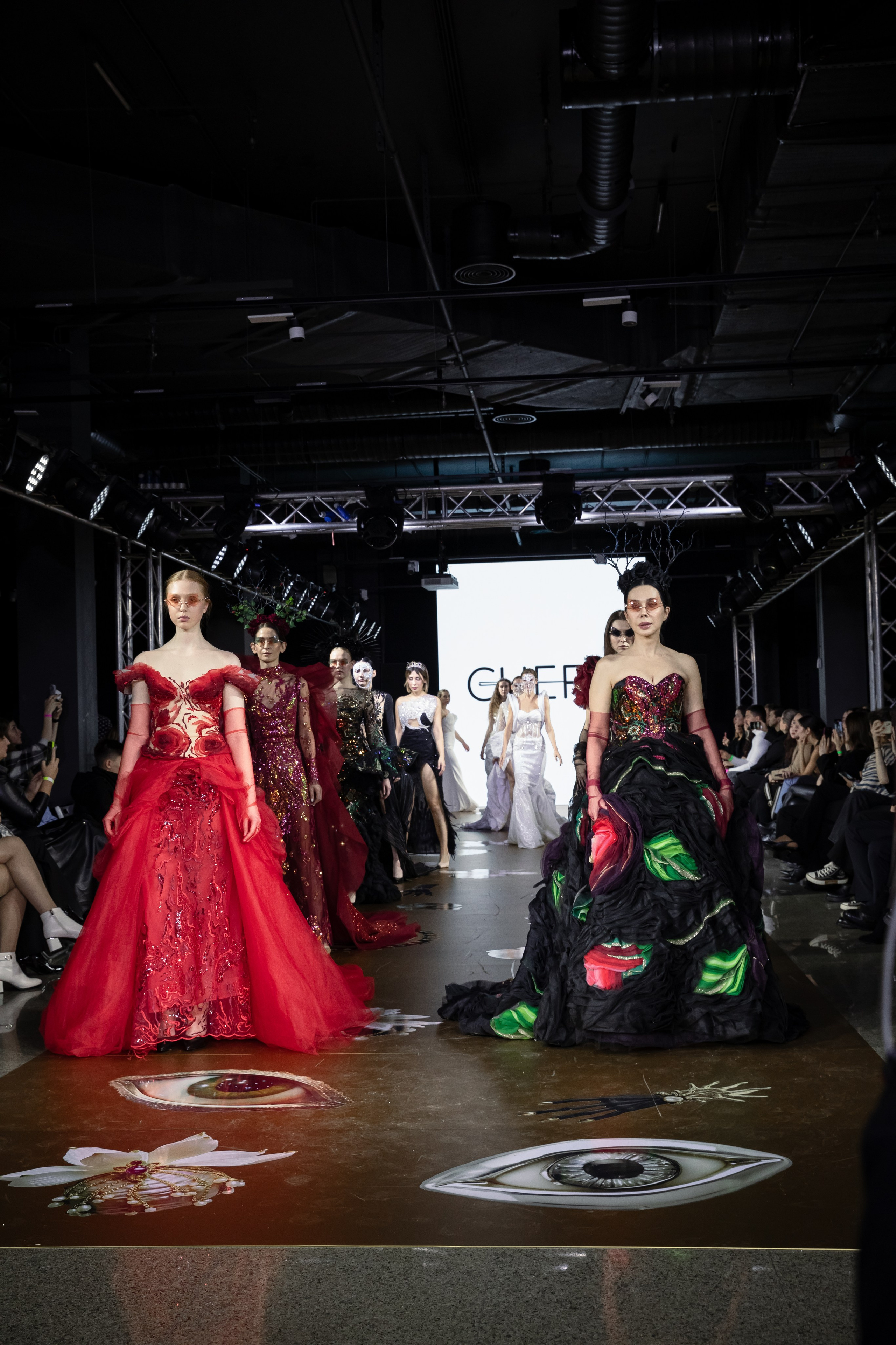 Подиум Показа | Volga Fashion Week. Фотограф брендов и бизнеса в Москве Алексей Сентюрин