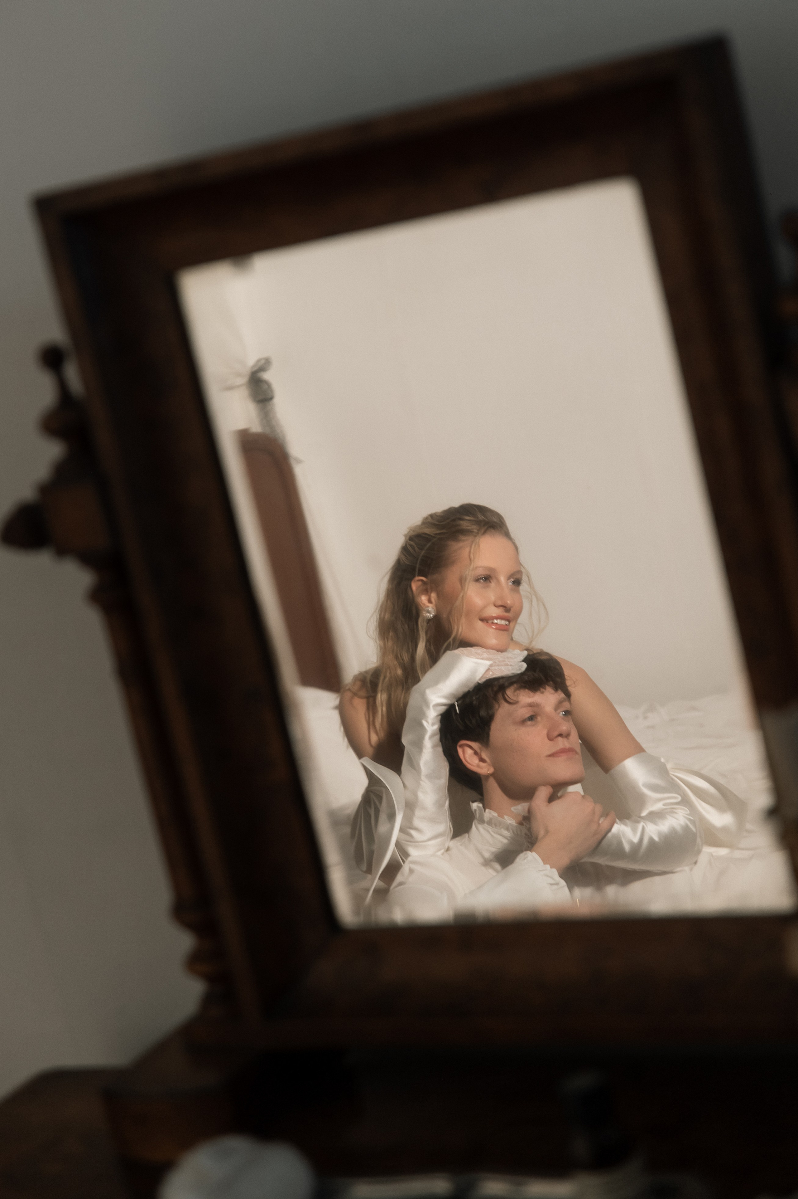 Свадебная съемка в исторической квартире на Чистых прудах. Ярослава Ерина — свадебный фотограф в Москве