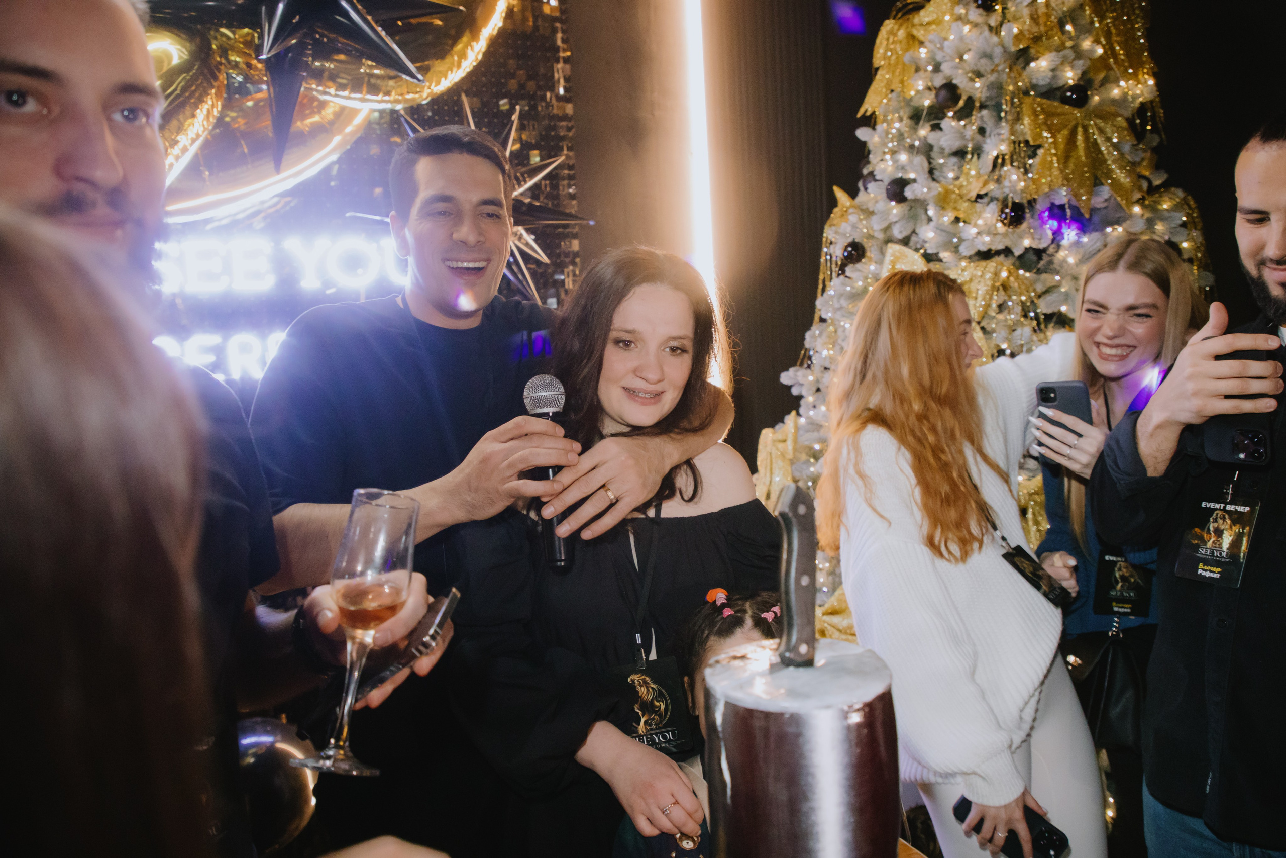 See `You Perfume. Фотограф в Москве и Санкт-Петербурге Дарина