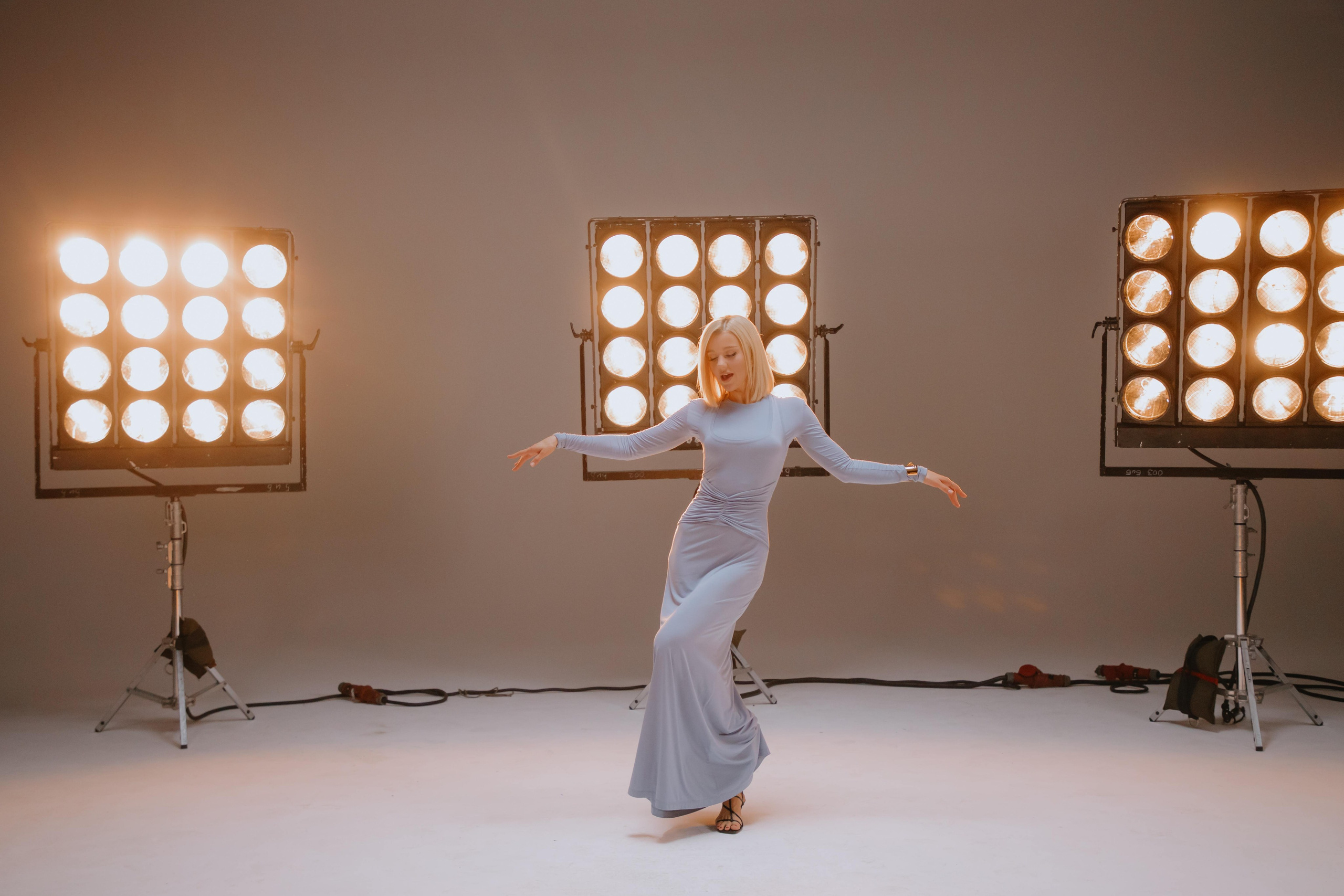 Съемка клипа Юлианны Карауловой и Бьянки. Фотограф в Москве и Санкт-Петербурге Дарина