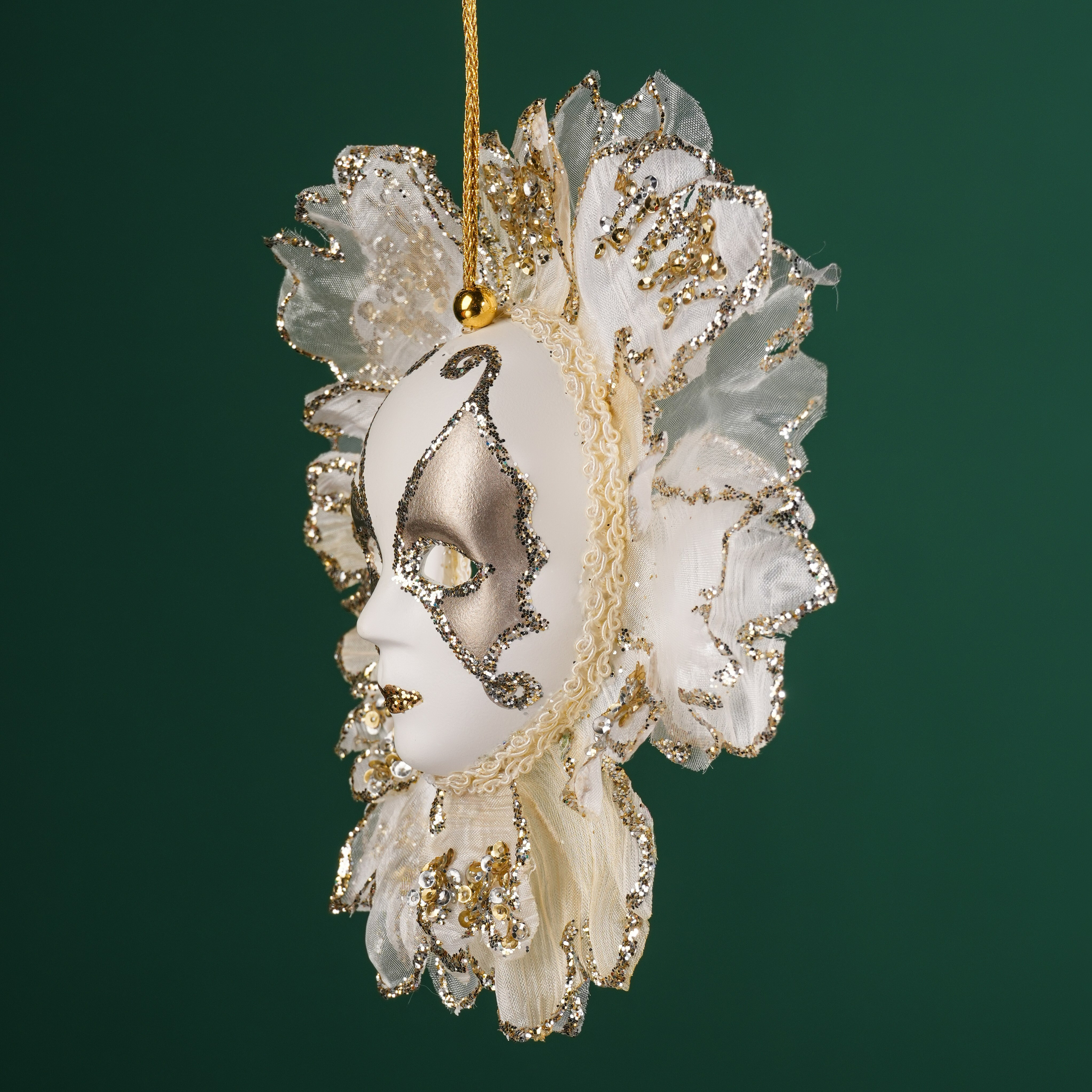 Елочные игрушки и шары. Профессиональный фотограф в Москве и МО