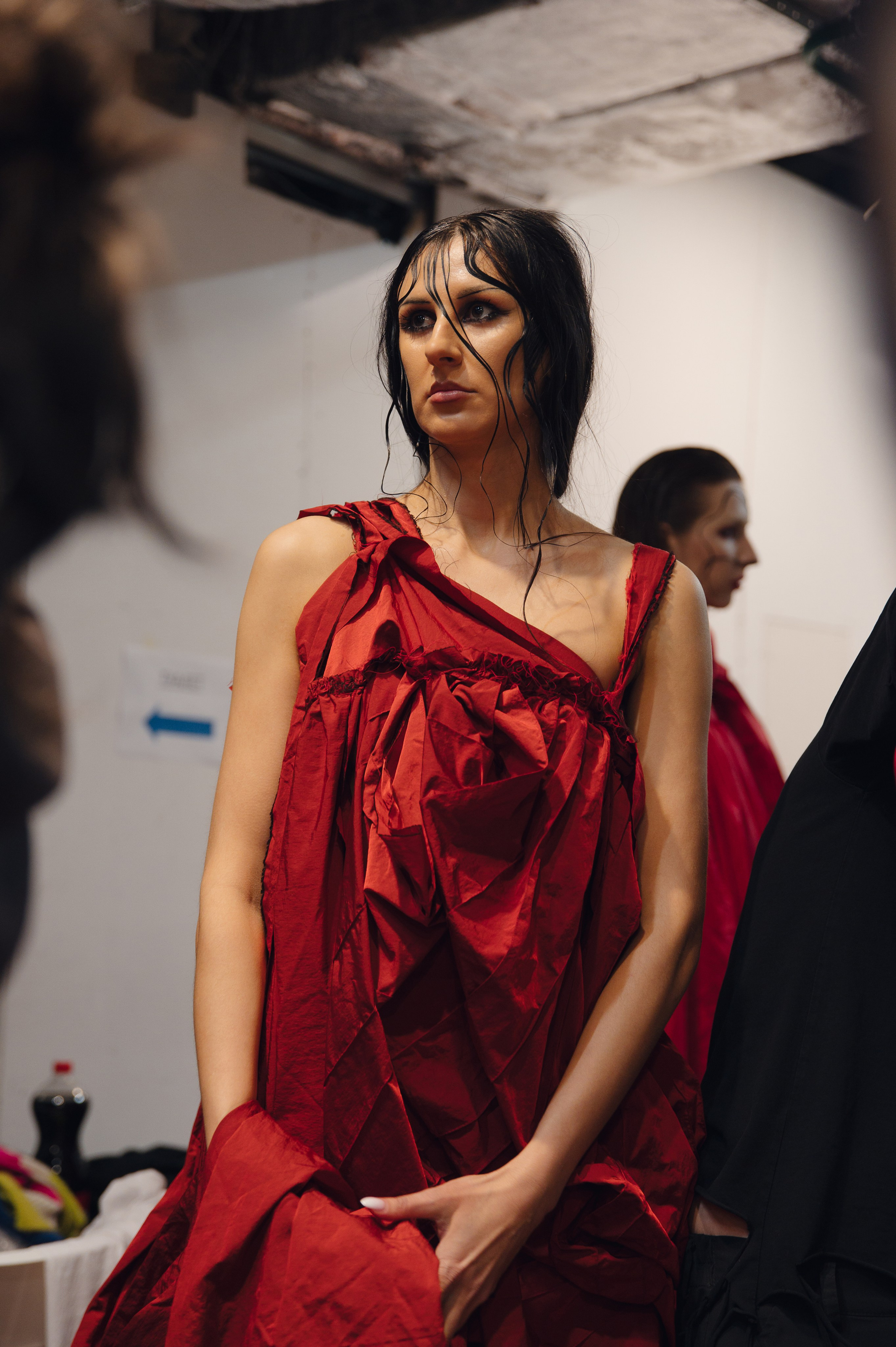 Бекстейдж показа «Новые Имена» собака.ru|ДЛТ. Портретный и репортажный фотограф в Санкт-Петербурге