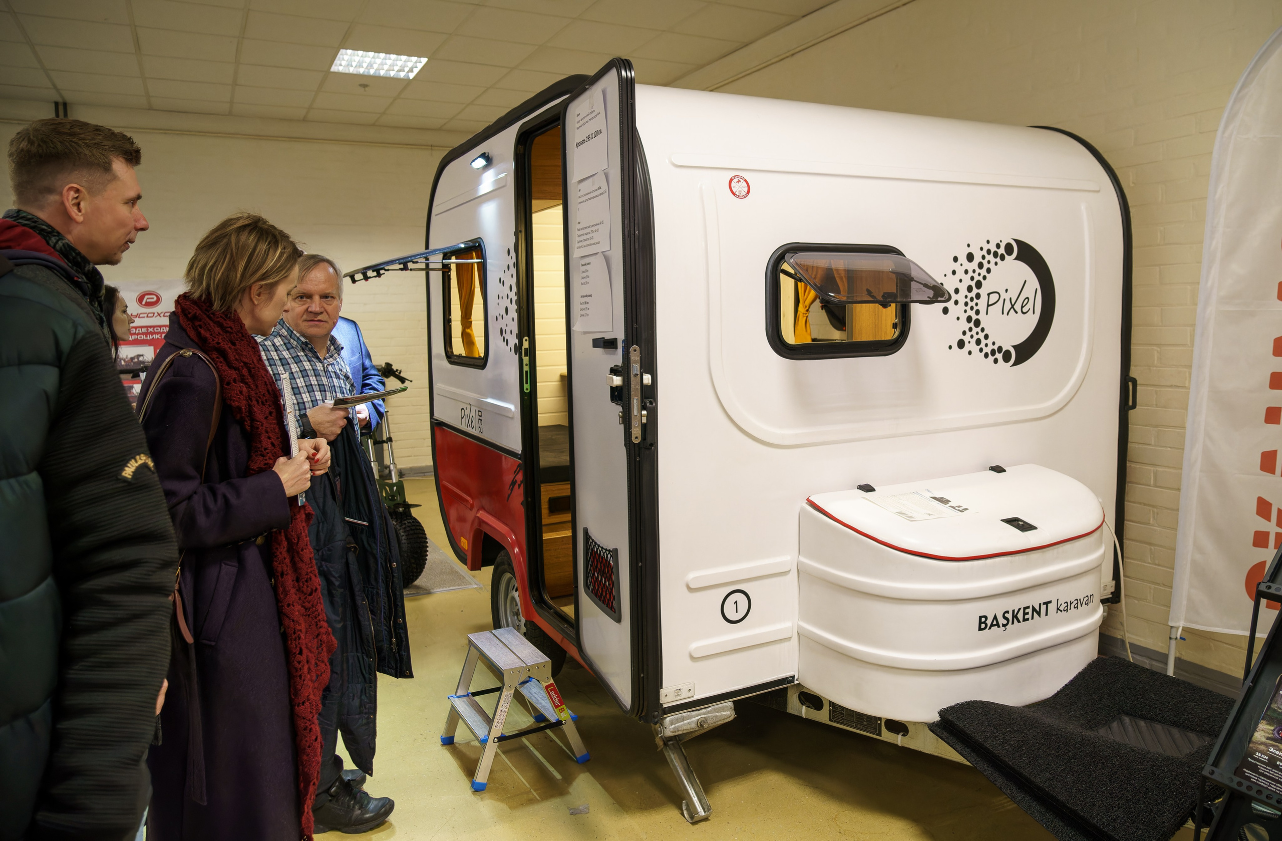 Прогулка по выставке «Поехали 2024 год». «Студия DRONAVT`s» — видеосъёмка и фотография г. Москва