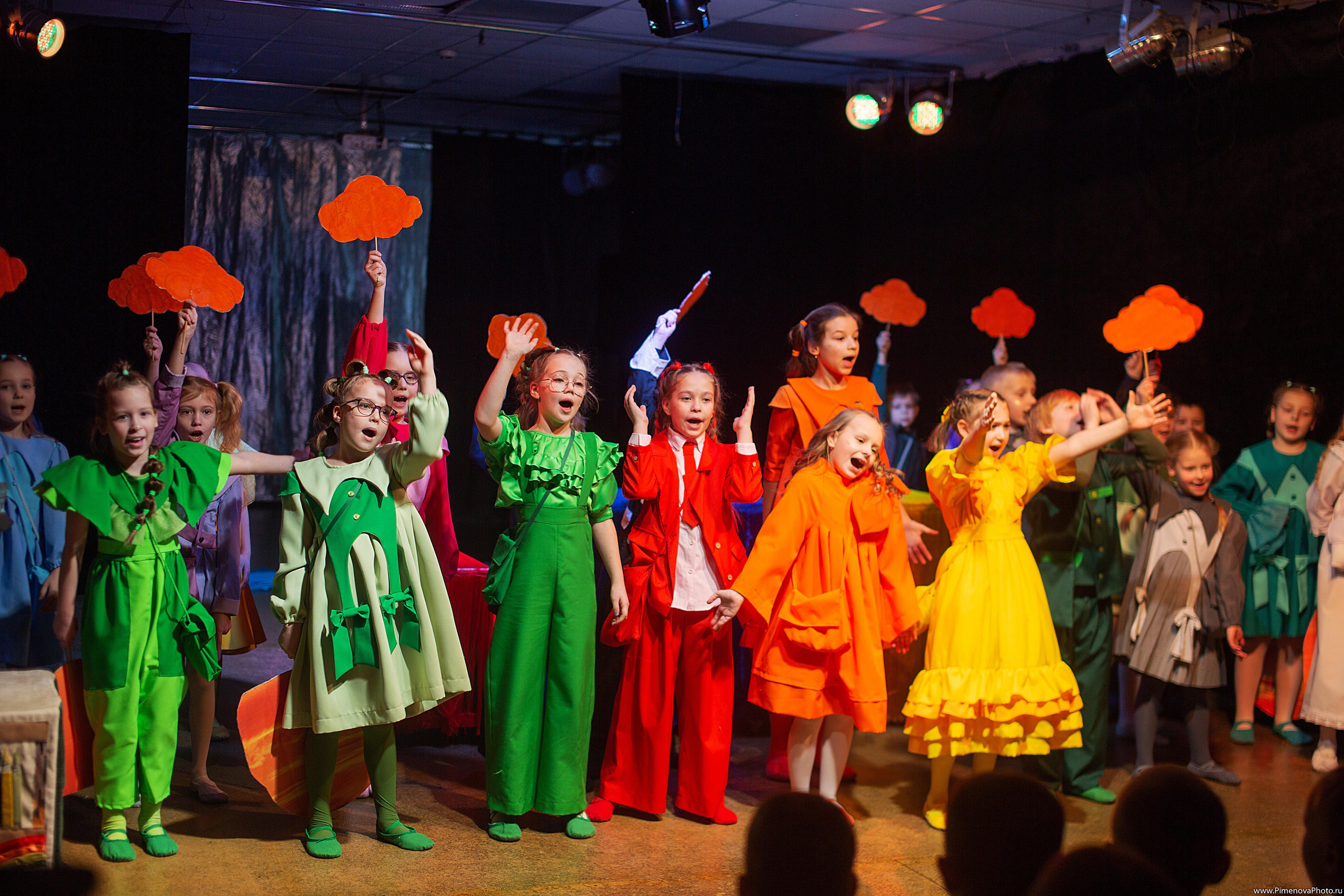 Карандаши «Театрум» ДТЦ, февраль. Семейный и детский фотограф в Петрозаводске