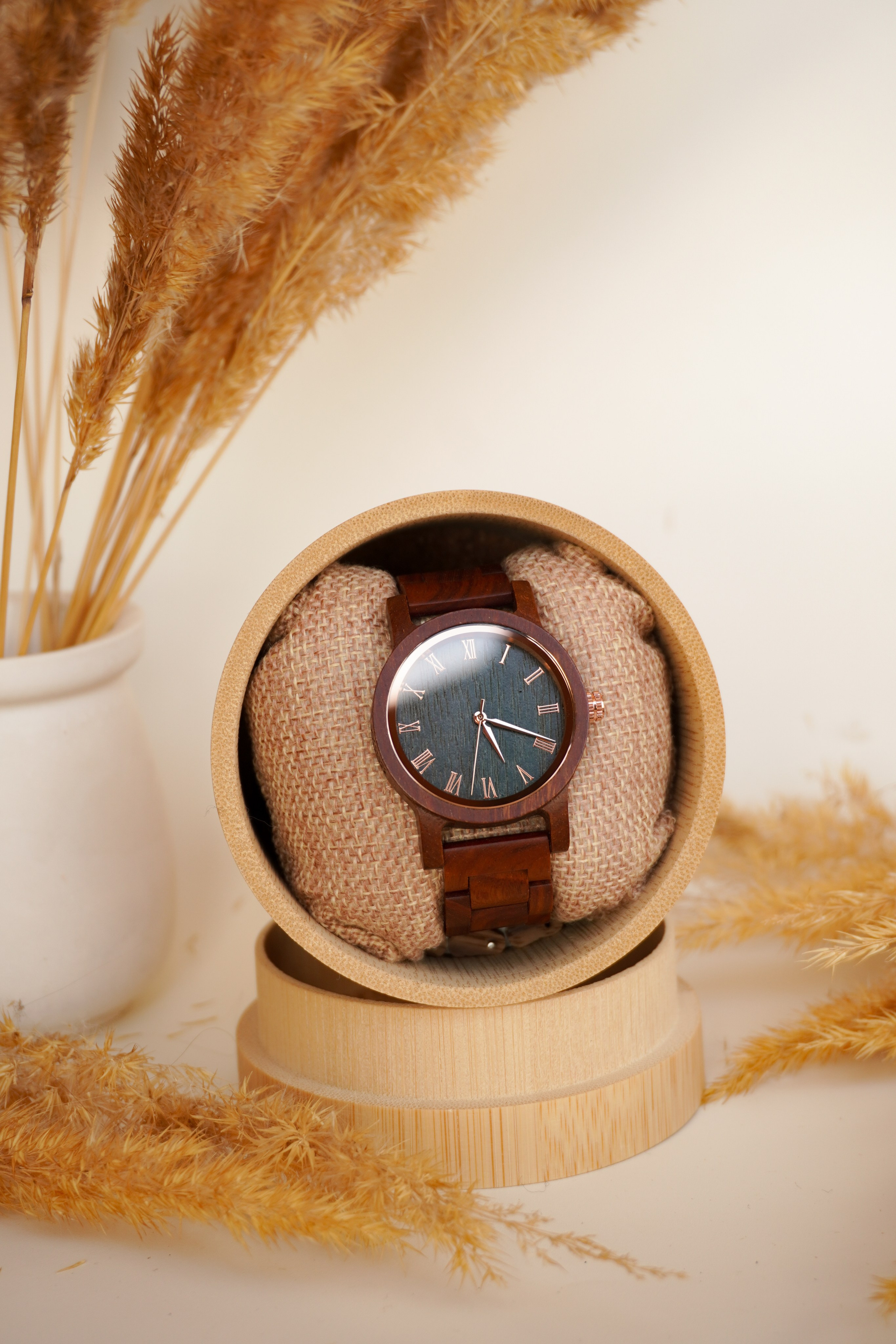 Часы. Кузнецова Мария — профессиональный фотограф в Санкт-Петербурге | Предметная фотосъёмка, модельные тесты, актёрское портфолио, концерты