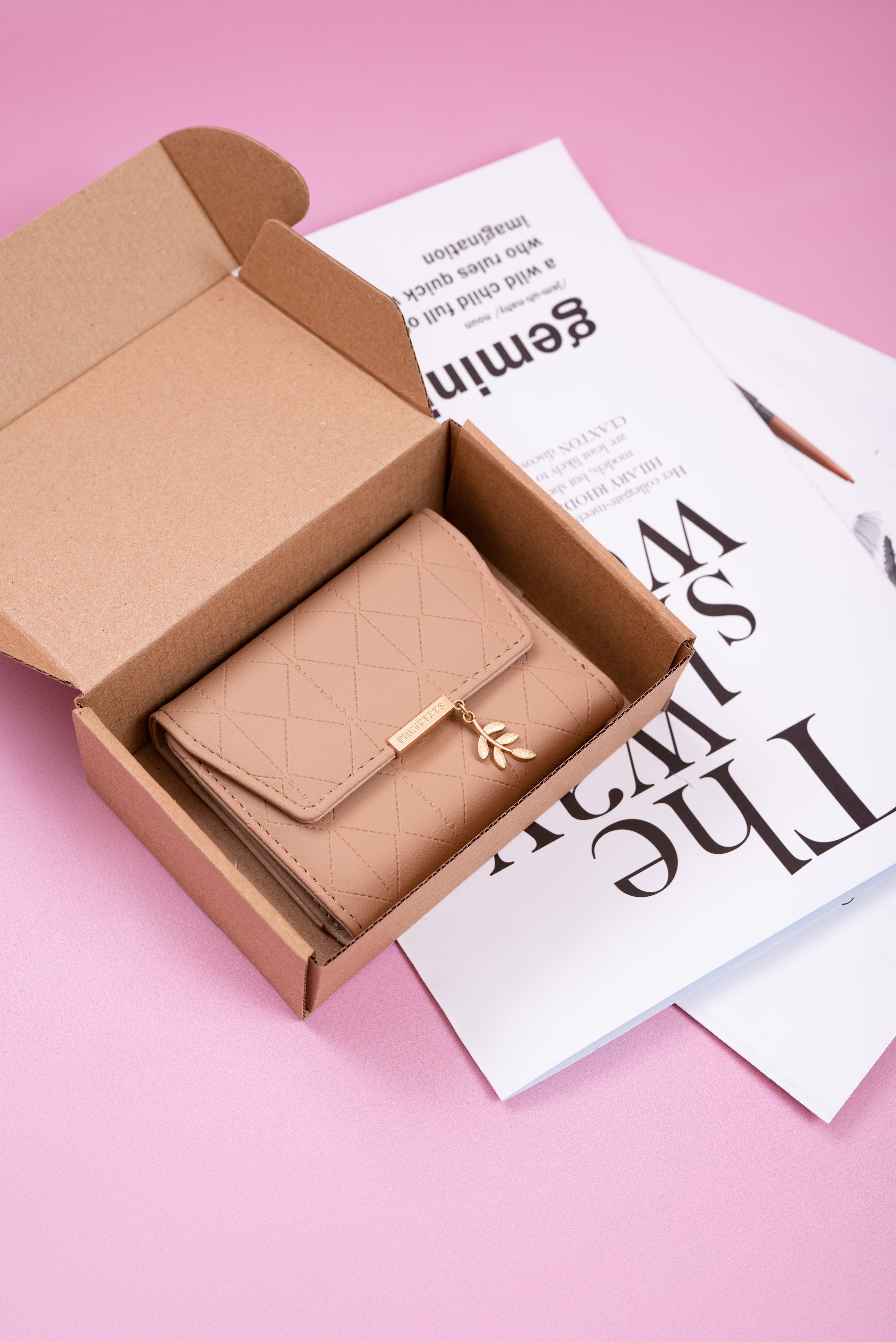 Кошельки. Предметный фотограф, фото для маркетплейсов Пятигорск, КМВ