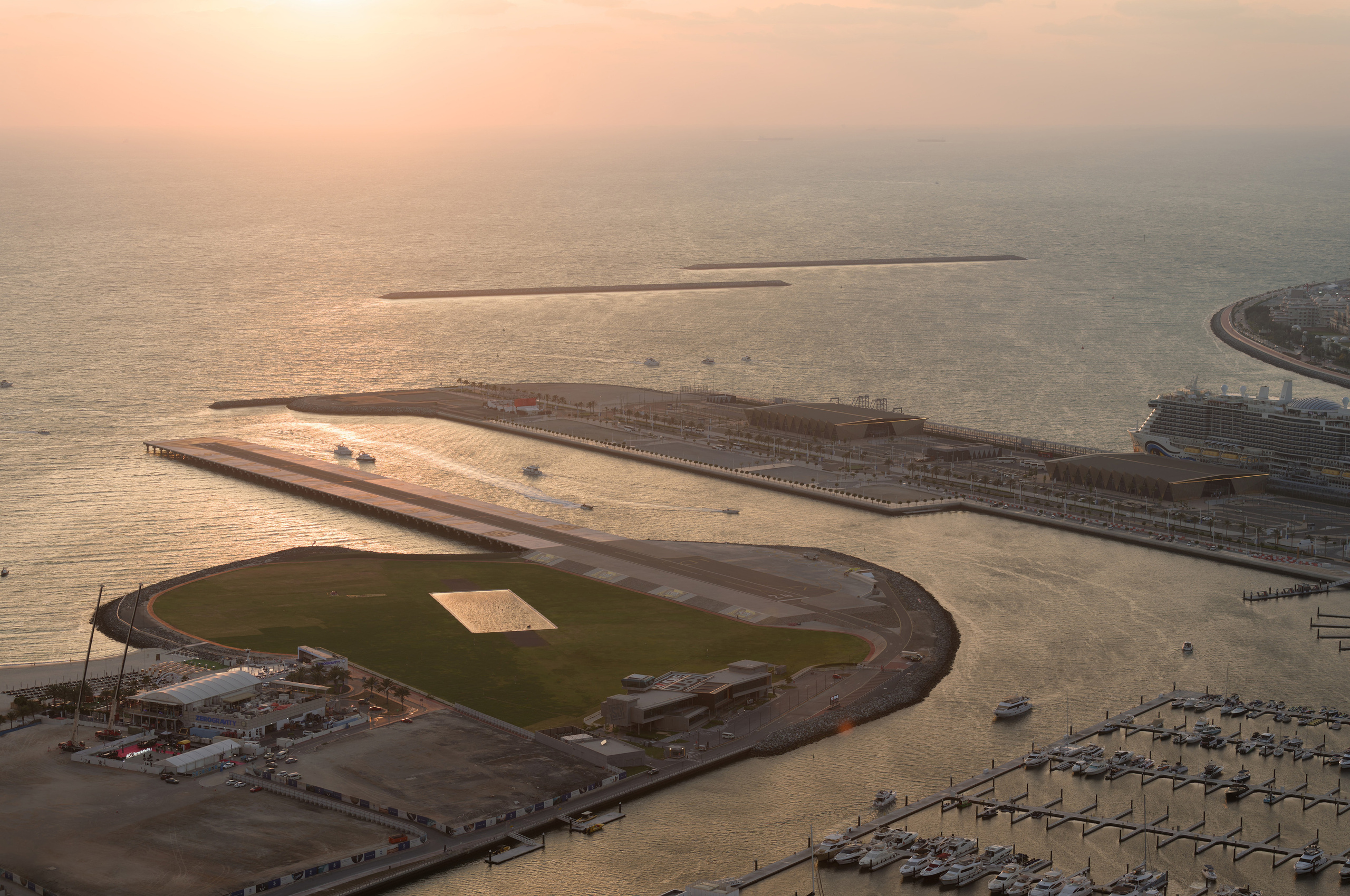 Sky Dive سكاي دايف دبي