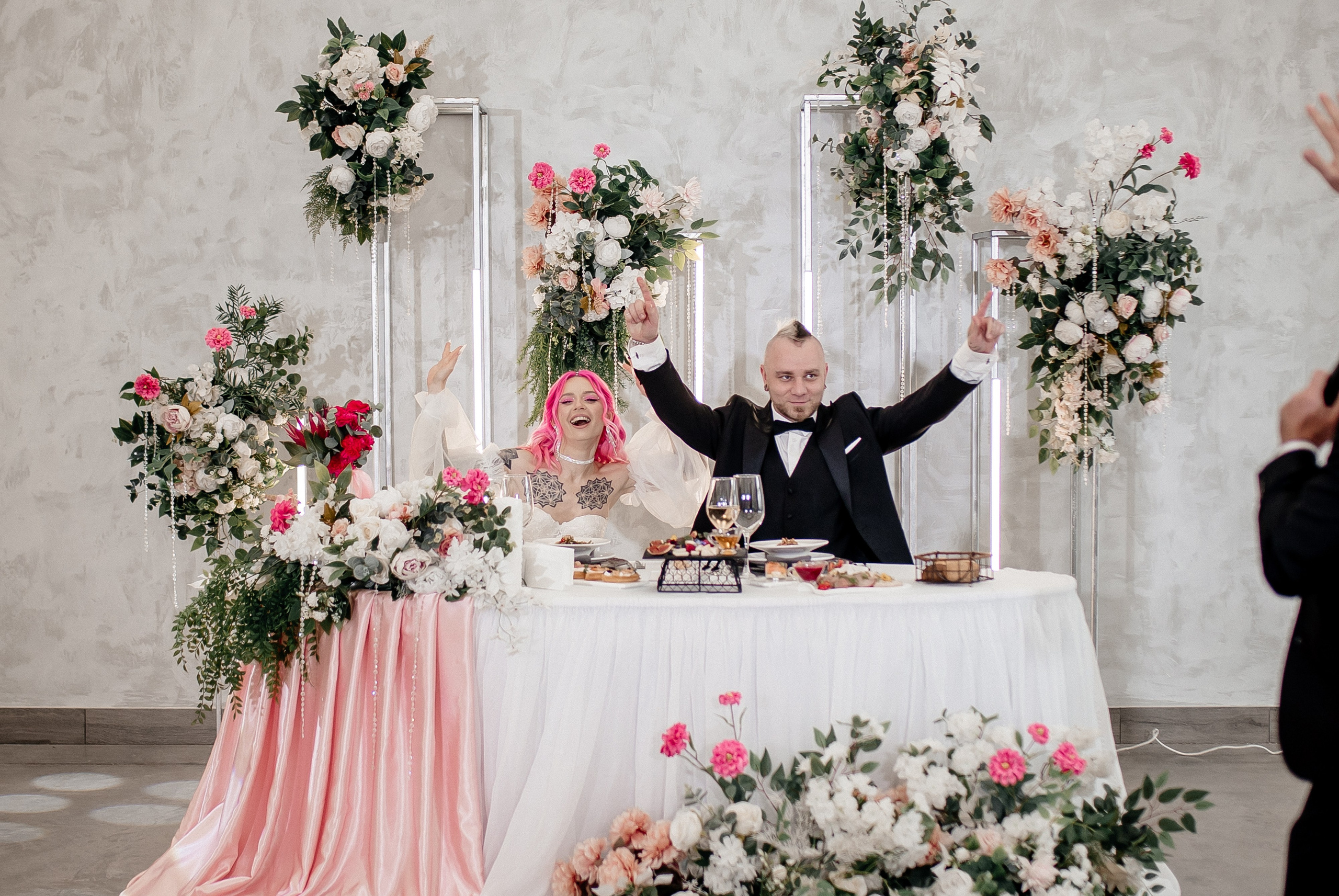 Саша и Таня 2024. Свадебный и портретный фотограф Алина Иванова. Екатеринбург-Москва