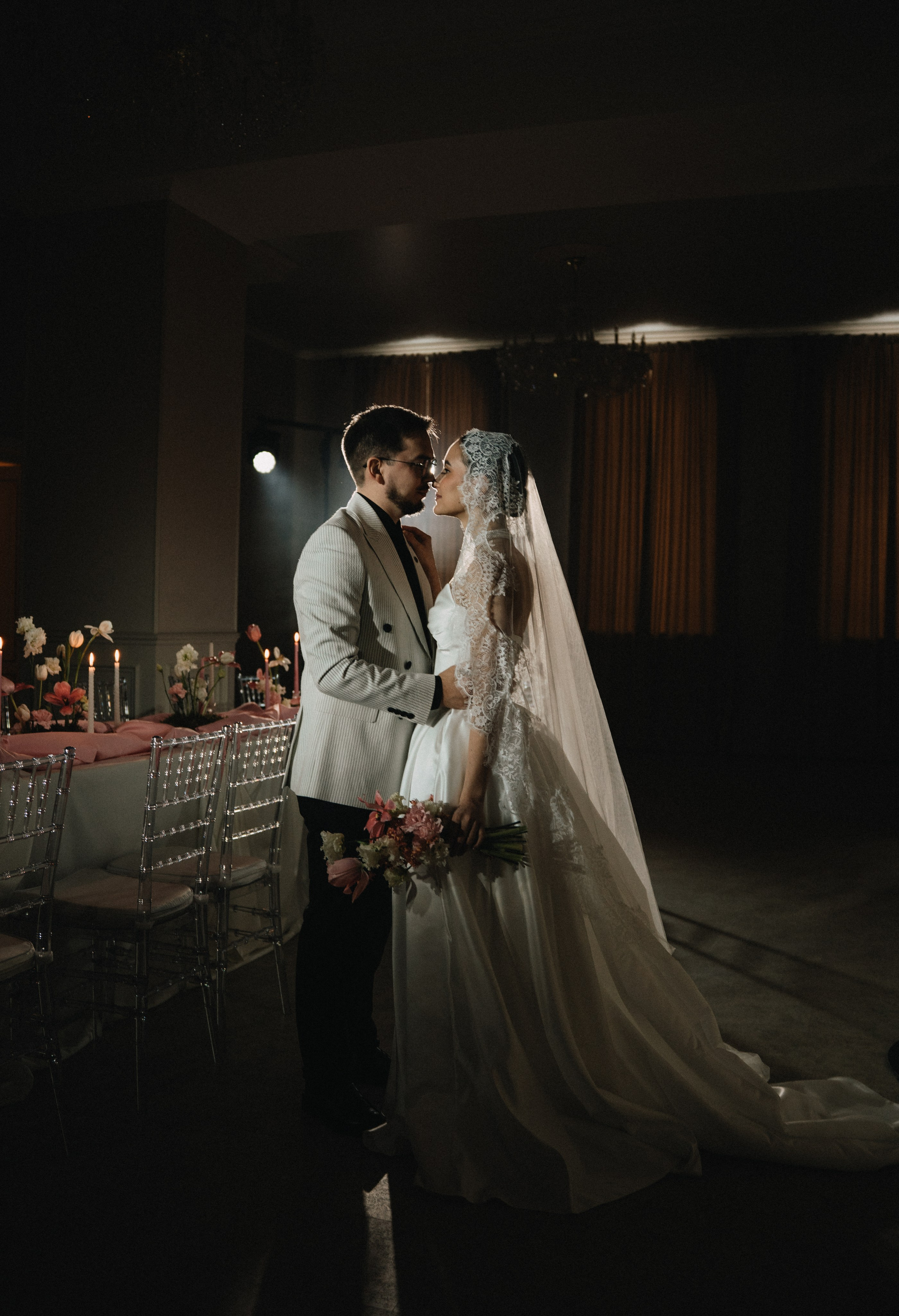 Свадебная фотосессия в Санкт-Петербурге. Банкет. особняк Балинского. Федосова Елизавета - свадебный фотограф СПб.