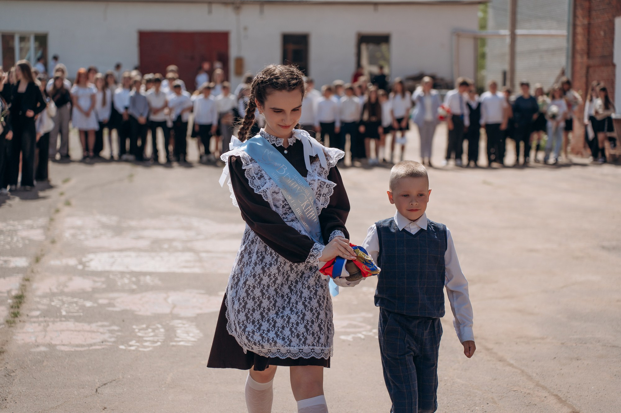 Последний звонок, 11 класс. Свадебный и репортажный фотограф в Ярославле Евгений Сальников