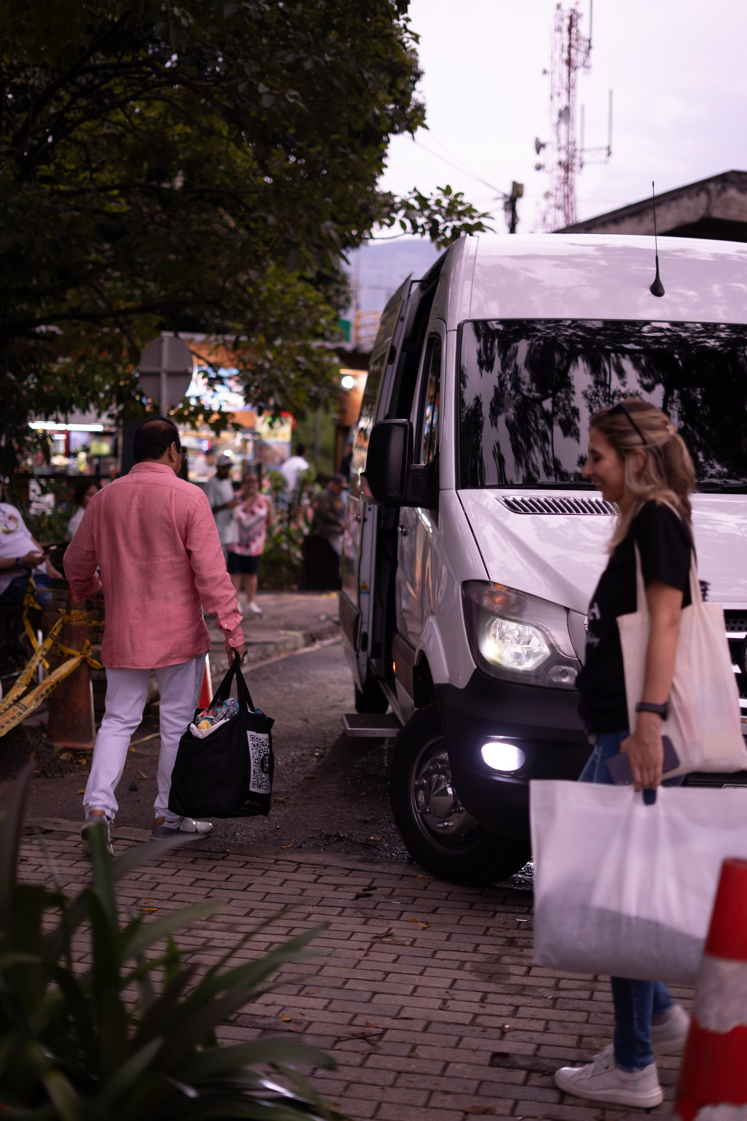 Bachelor party / One day in Medellin. Wedding Photographer in Barcelona and Medellin