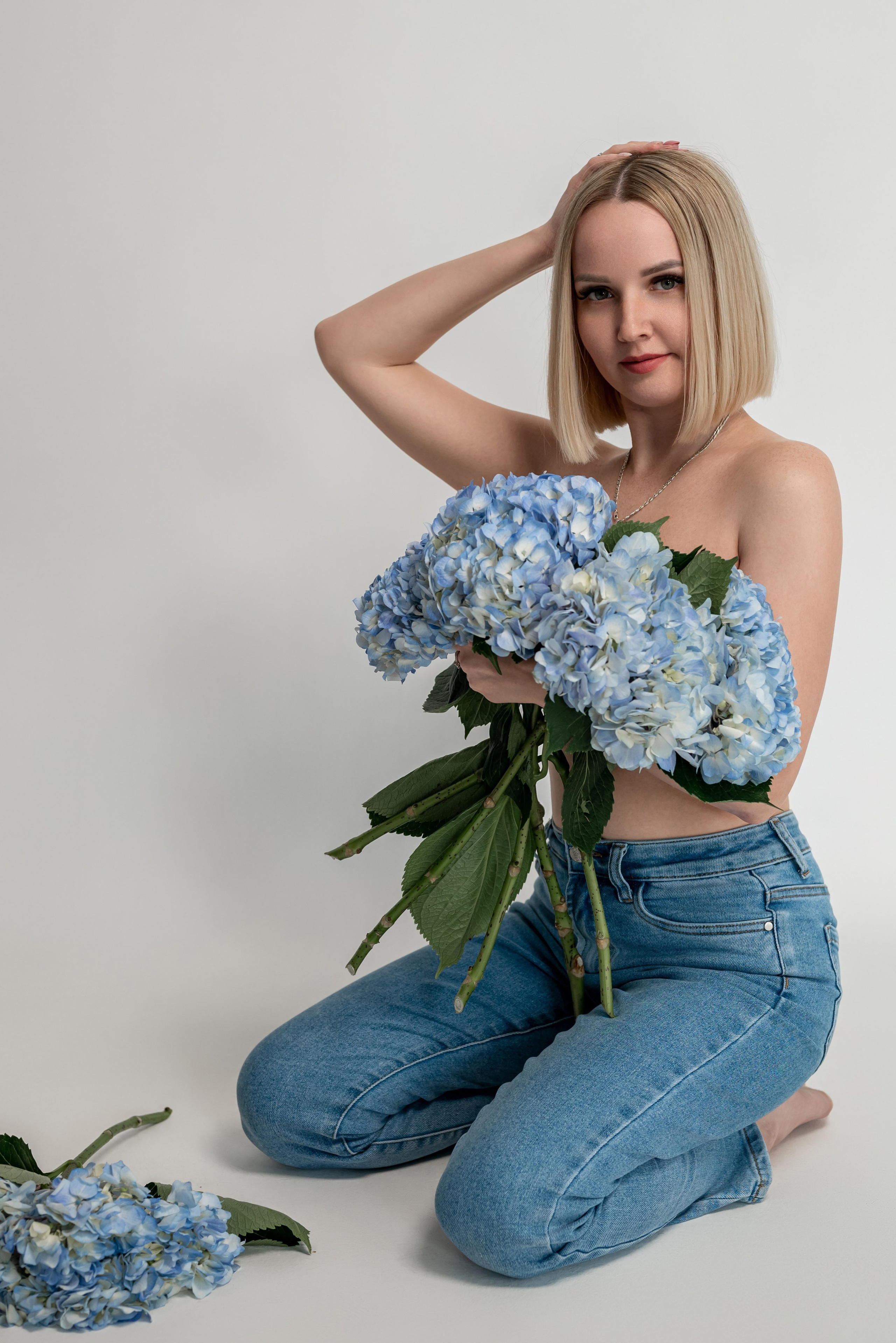 Фотопроект с голубыми гортензиями. Фотограф в городе Салават
