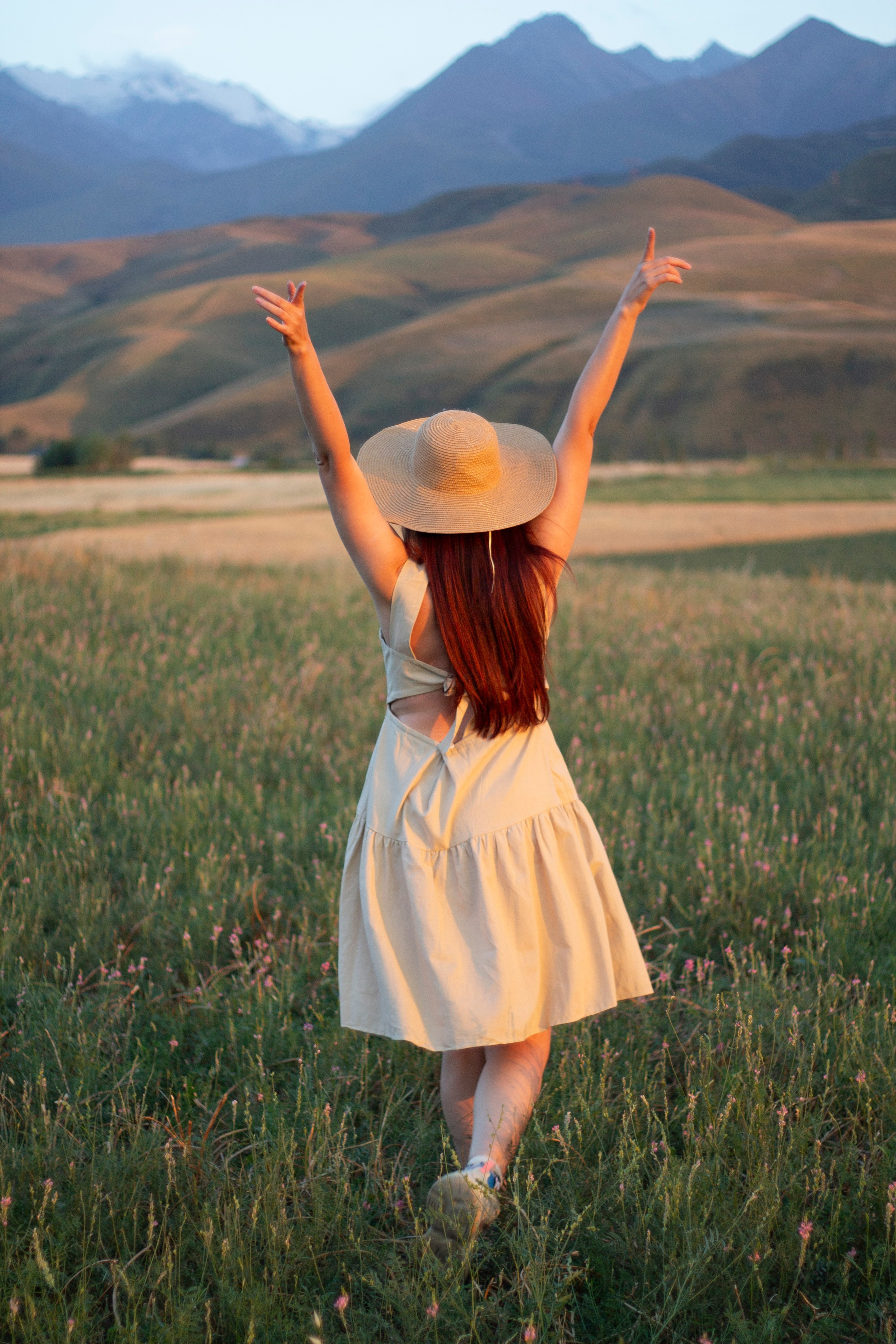 Эллодия в закатном солнце