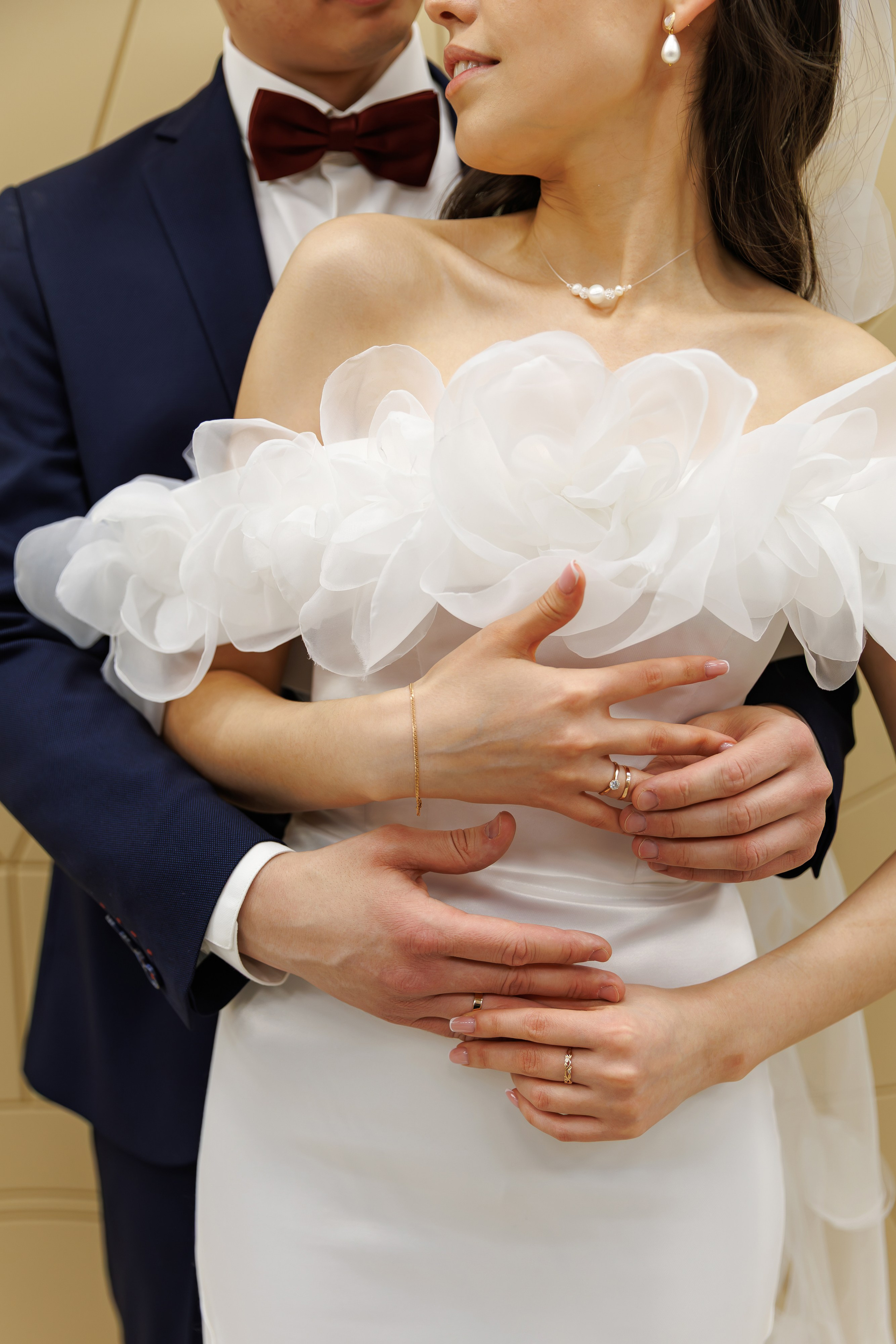 Свадебная фотосессия и сборы в гостинице Националь. Свадебный фотограф Москва и МО Сергей Киржаев