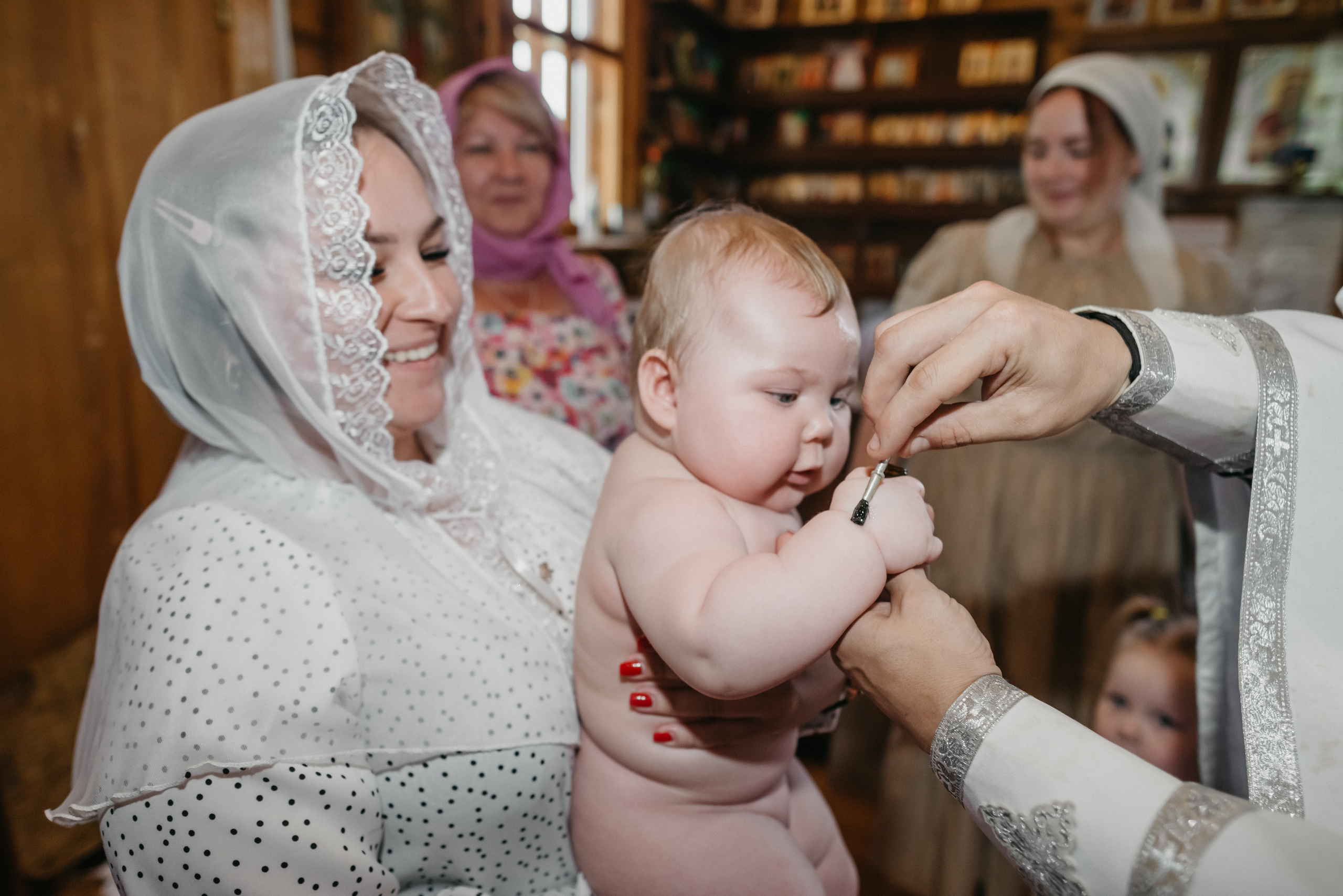 Крещение ребенка. Ольга Плаксина фотограф в Саратове