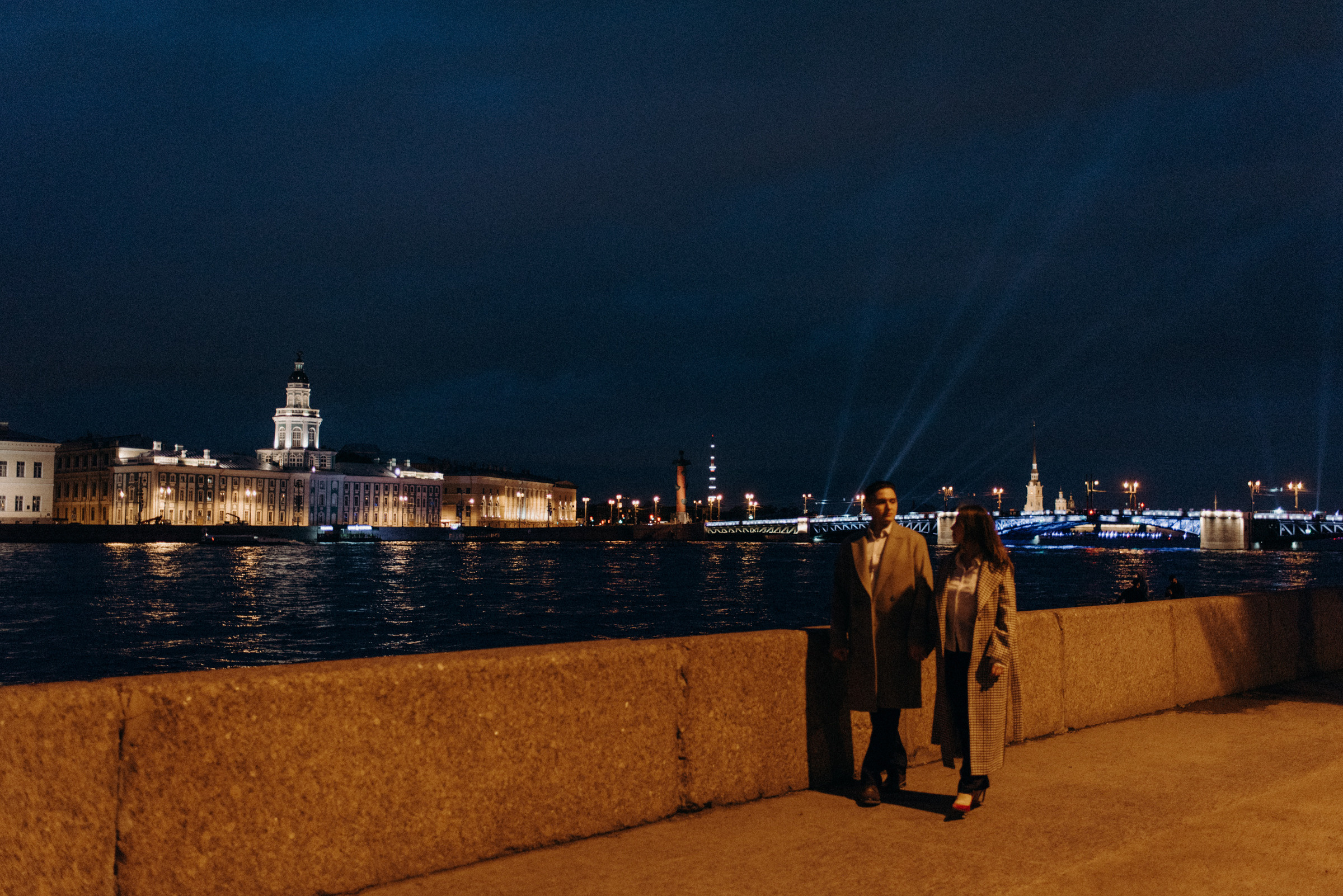 ночная лавстори в центре Питера, фотосессия ночью