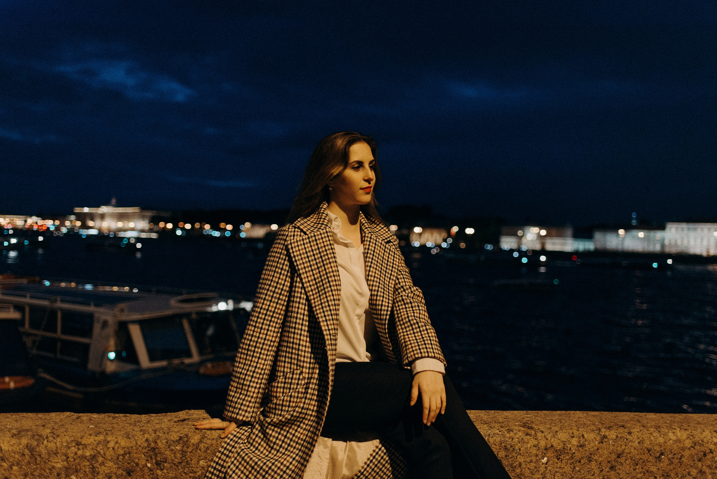 ночная лавстори в центре Питера, фотосессия ночью