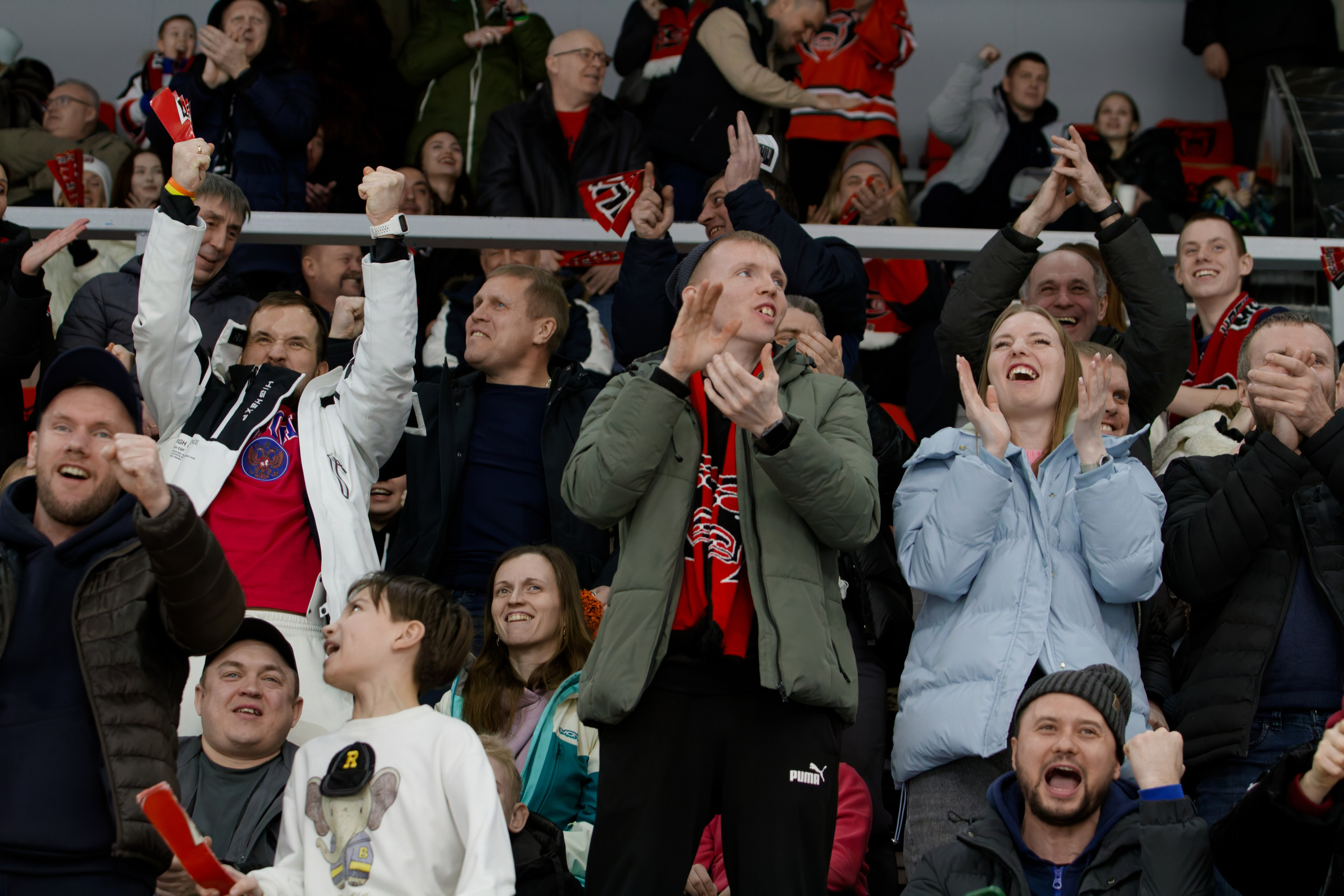 Хоккей. Молот-Химик 12.02.2025. Репортажный и спортивный фотограф в г. Пермь Зильберг Павел