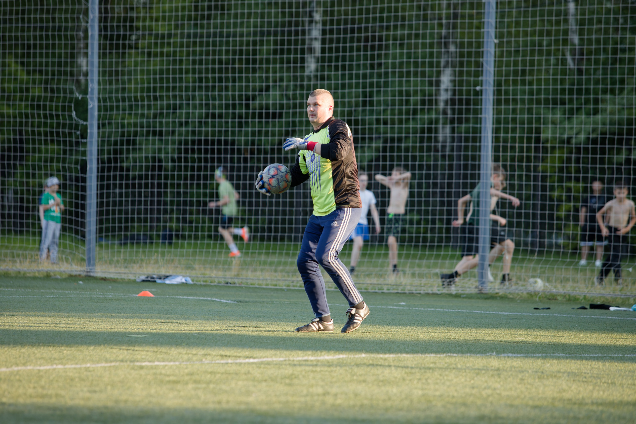 Любительская футбольная лига. Самокат-крылья. 25.06.2025. Репортажный и спортивный фотограф в г. Пермь Зильберг Павел