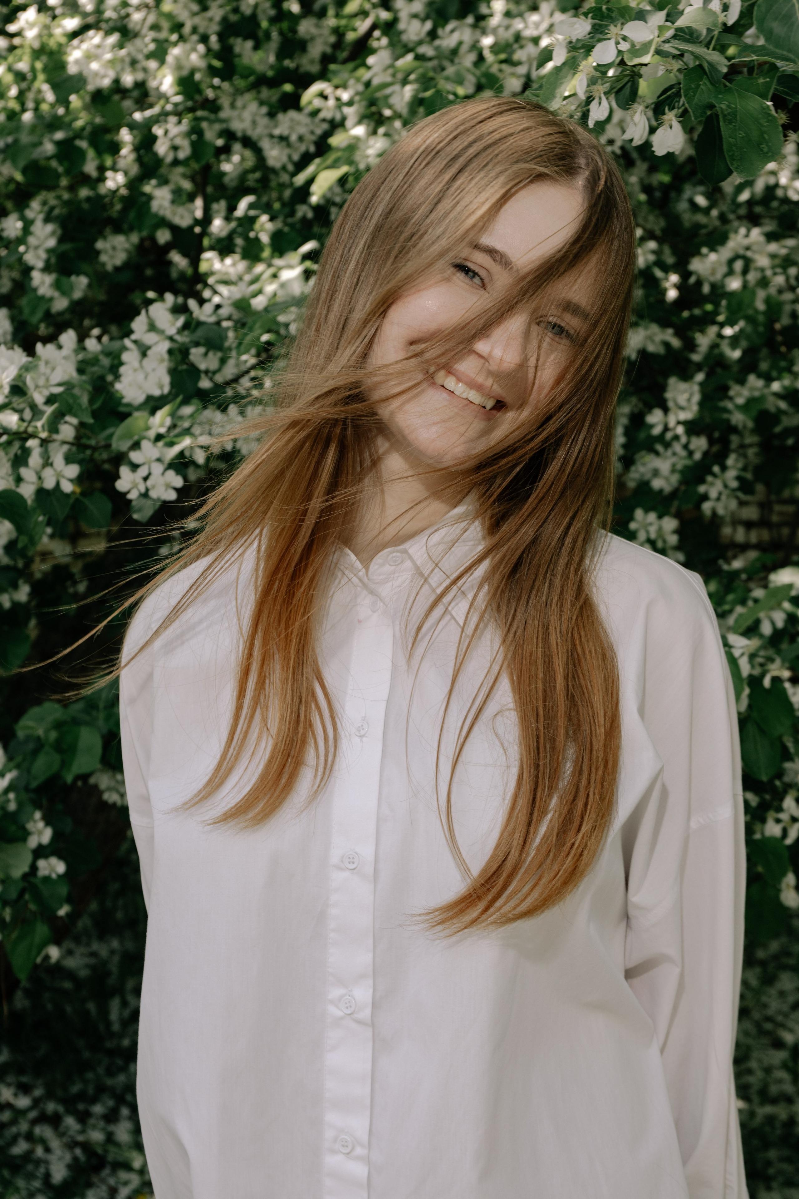 9 класс в яблонях. Фотограф Елена Балакина (Челябинск)