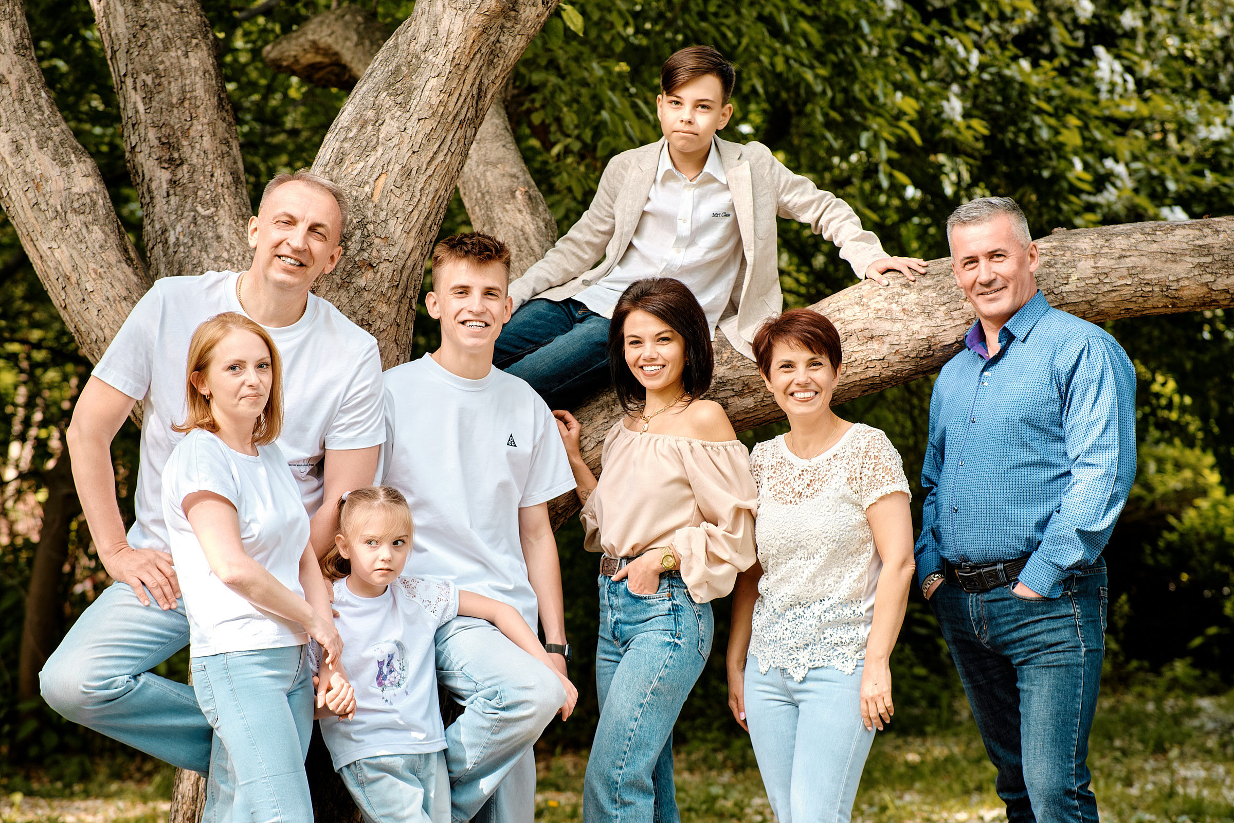 Фотосессия ''Семейное древо'' в парке. Профессиональный фотограф в Екатеринбурге Юра Сахар