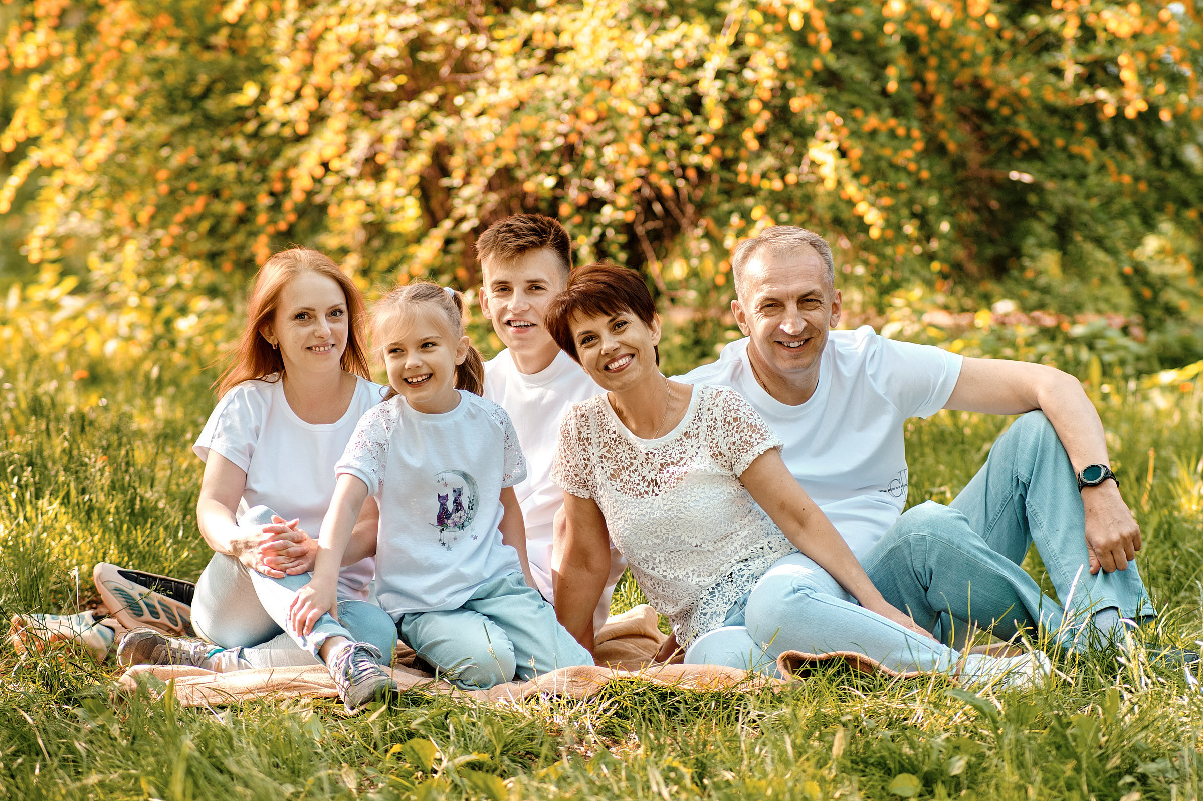 Фотосессия ''Семейное древо'' в парке. Профессиональный фотограф в Екатеринбурге Юра Сахар