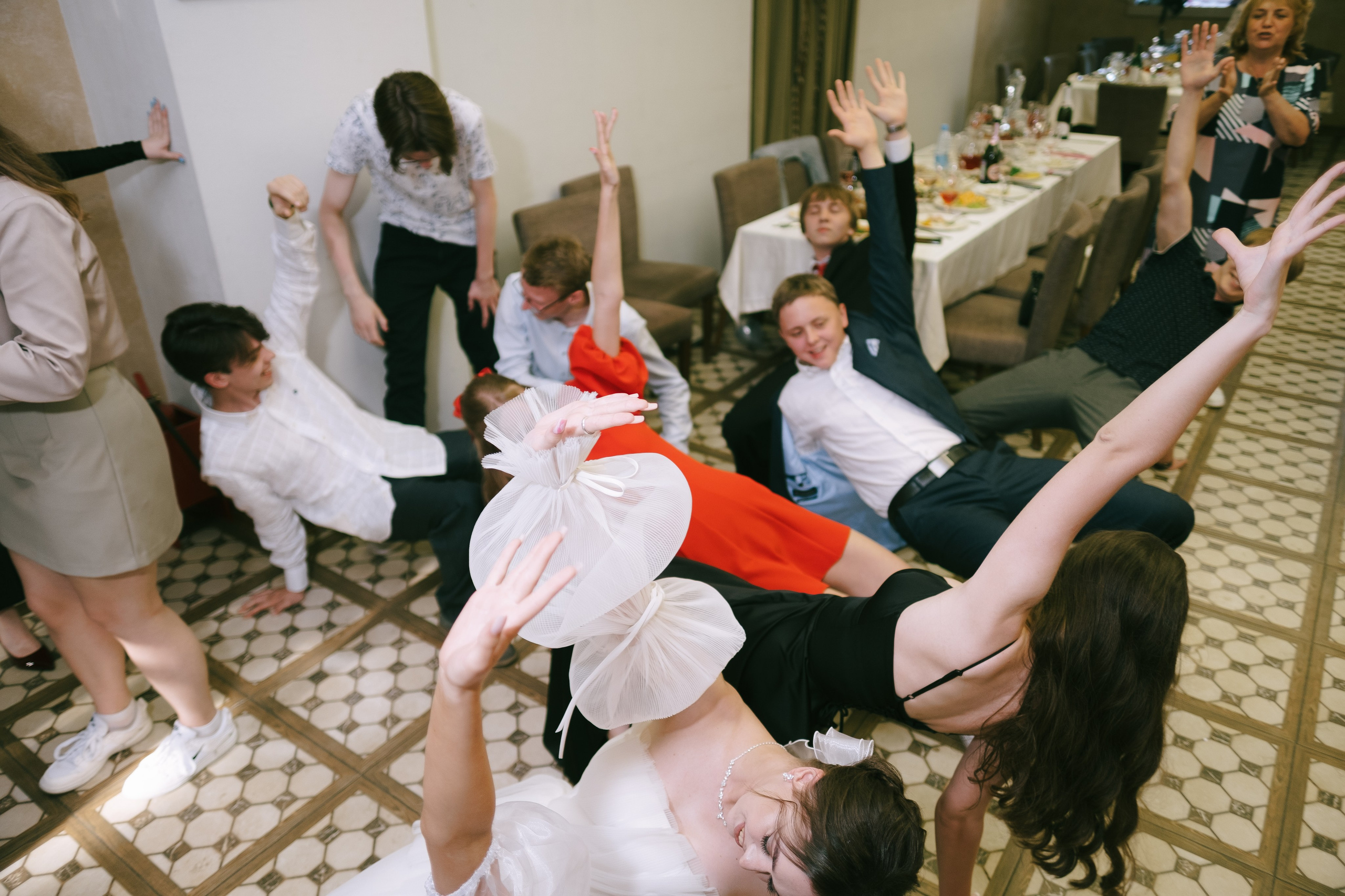 Выпускной школа 33. Свадебный и репортажной фотограф Денис Ожигин в Краснодаре и Краснодарском крае