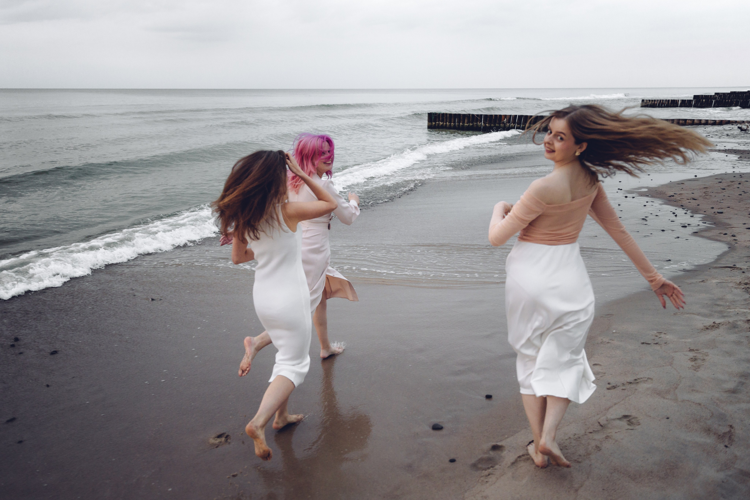 Подружки в Зеленоградске. Фотограф Калининград Илья Миллер